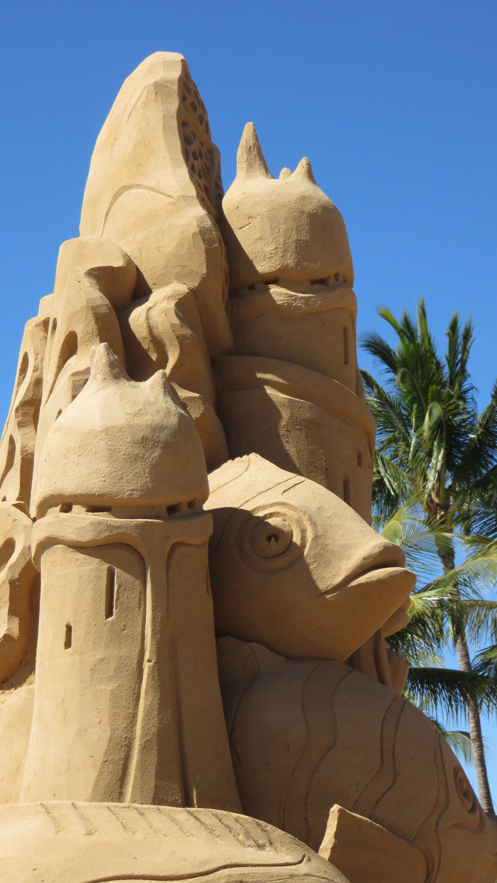 Canon PowerShot SX700 HS sample photo. Sand castle sculpture, beach photography