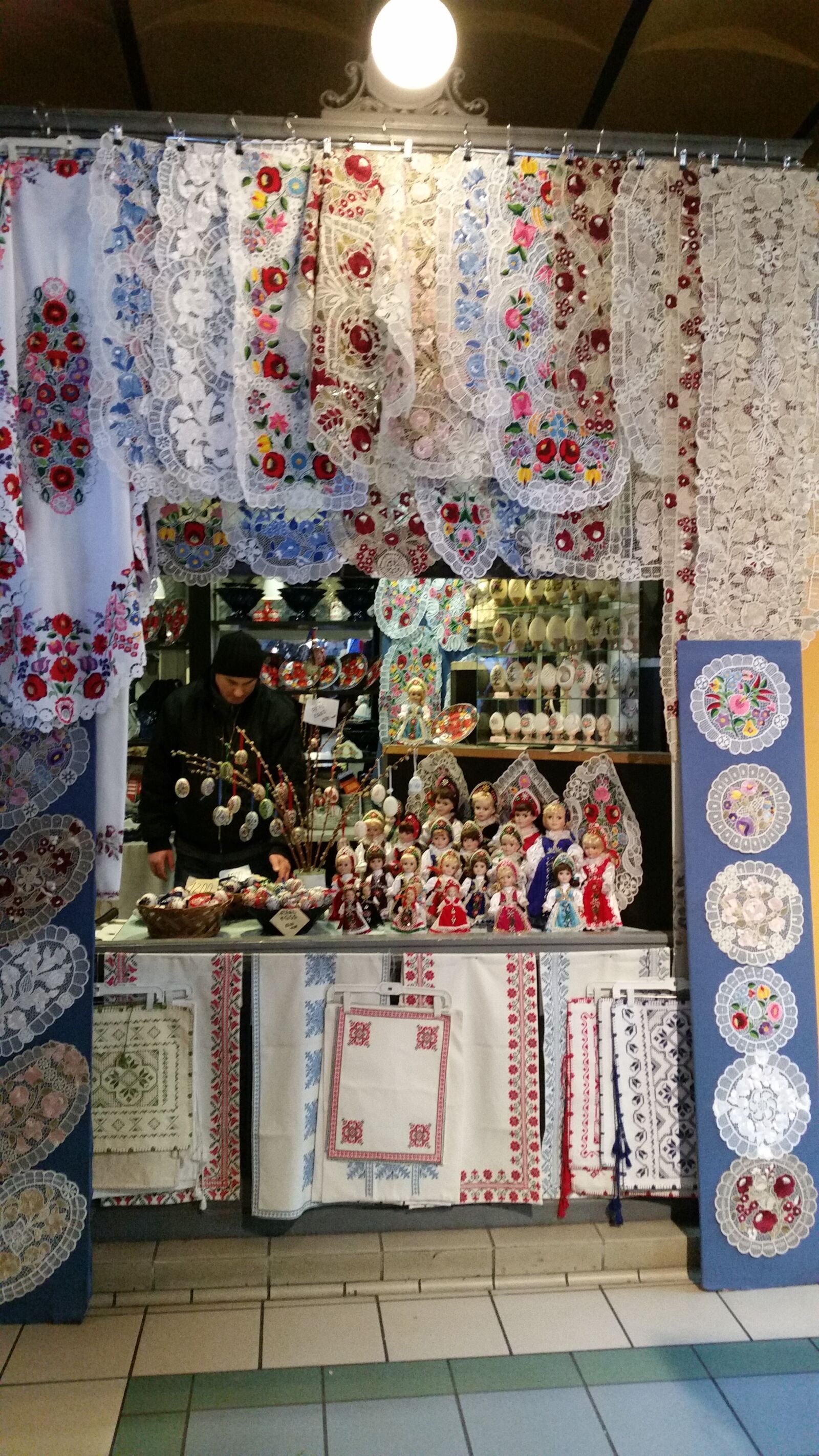 Samsung Galaxy S5 sample photo. Embroidery, market stall, decoration photography