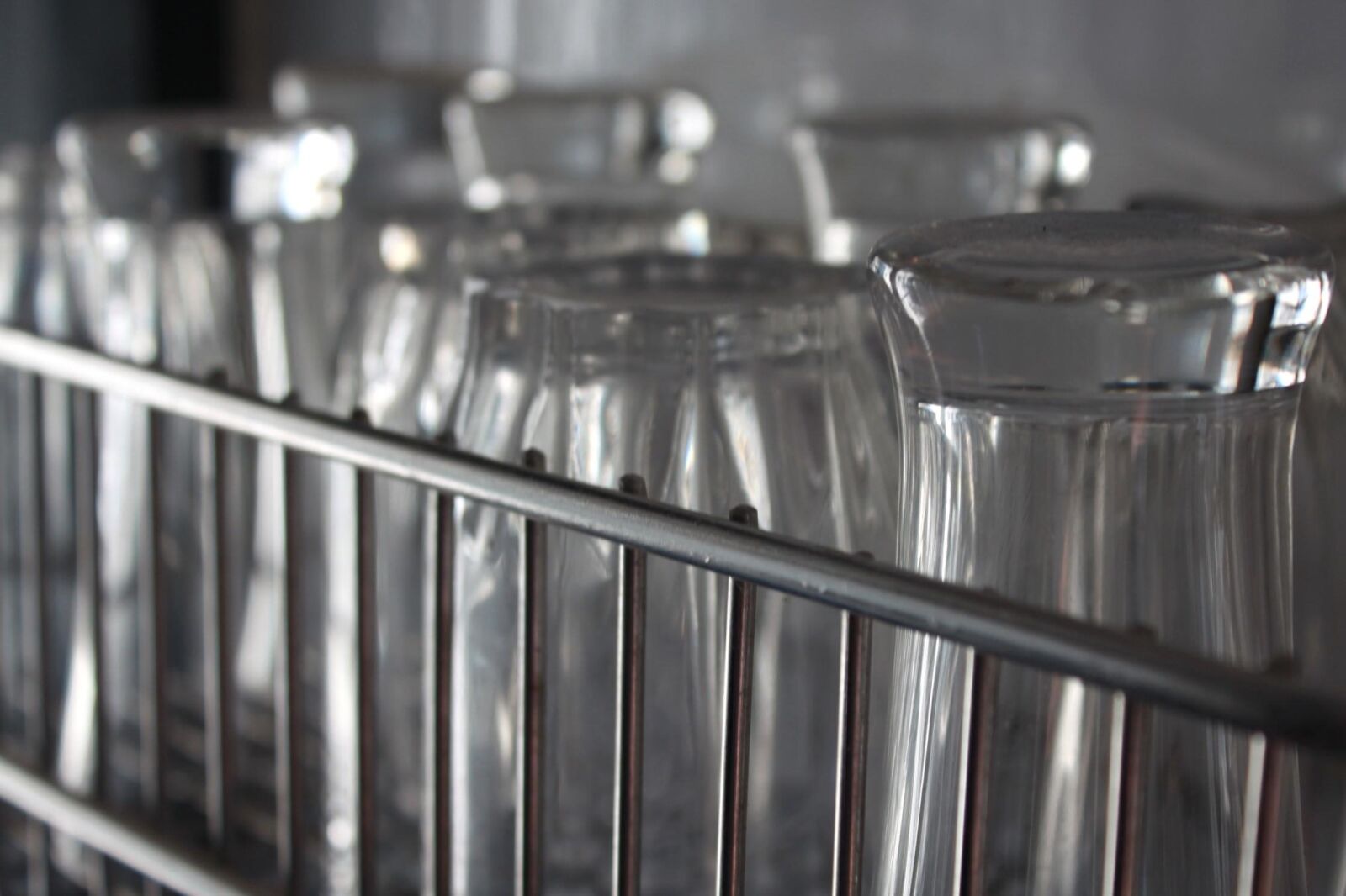 Canon EOS 500D (EOS Rebel T1i / EOS Kiss X3) sample photo. Glasses, dishwasher, glass, object photography