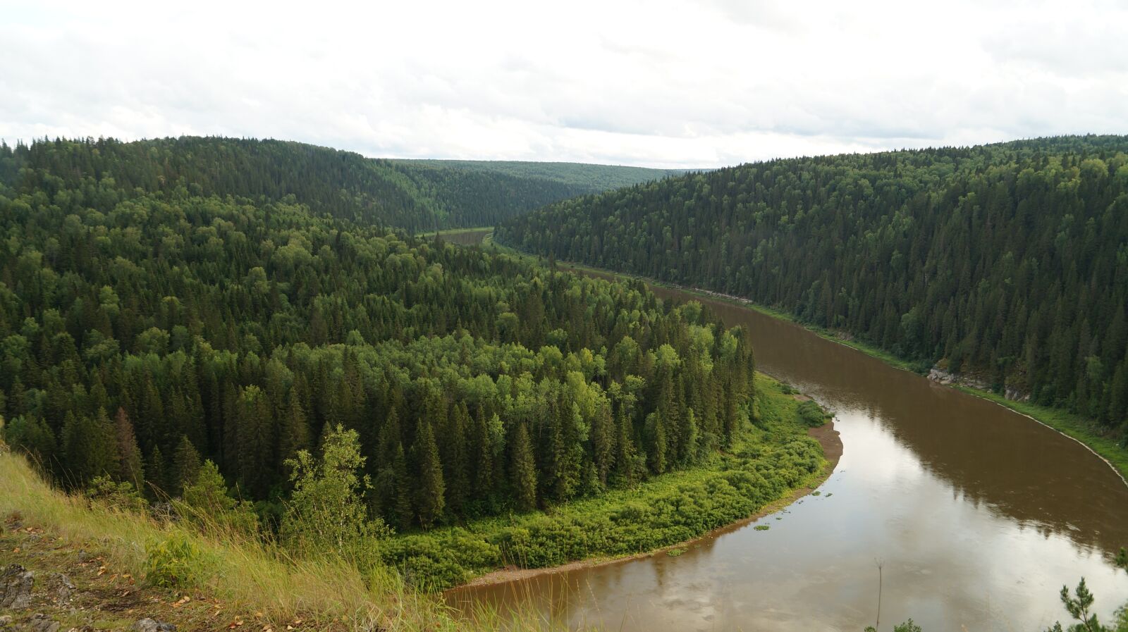 Sony SLT-A57 sample photo. River, open space, horizon photography