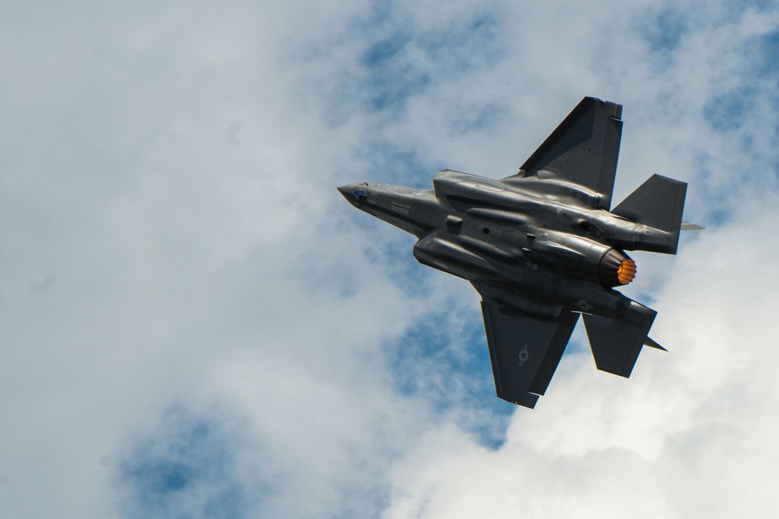 Nikon D4 sample photo. F-35, heritage flight, aircraft photography