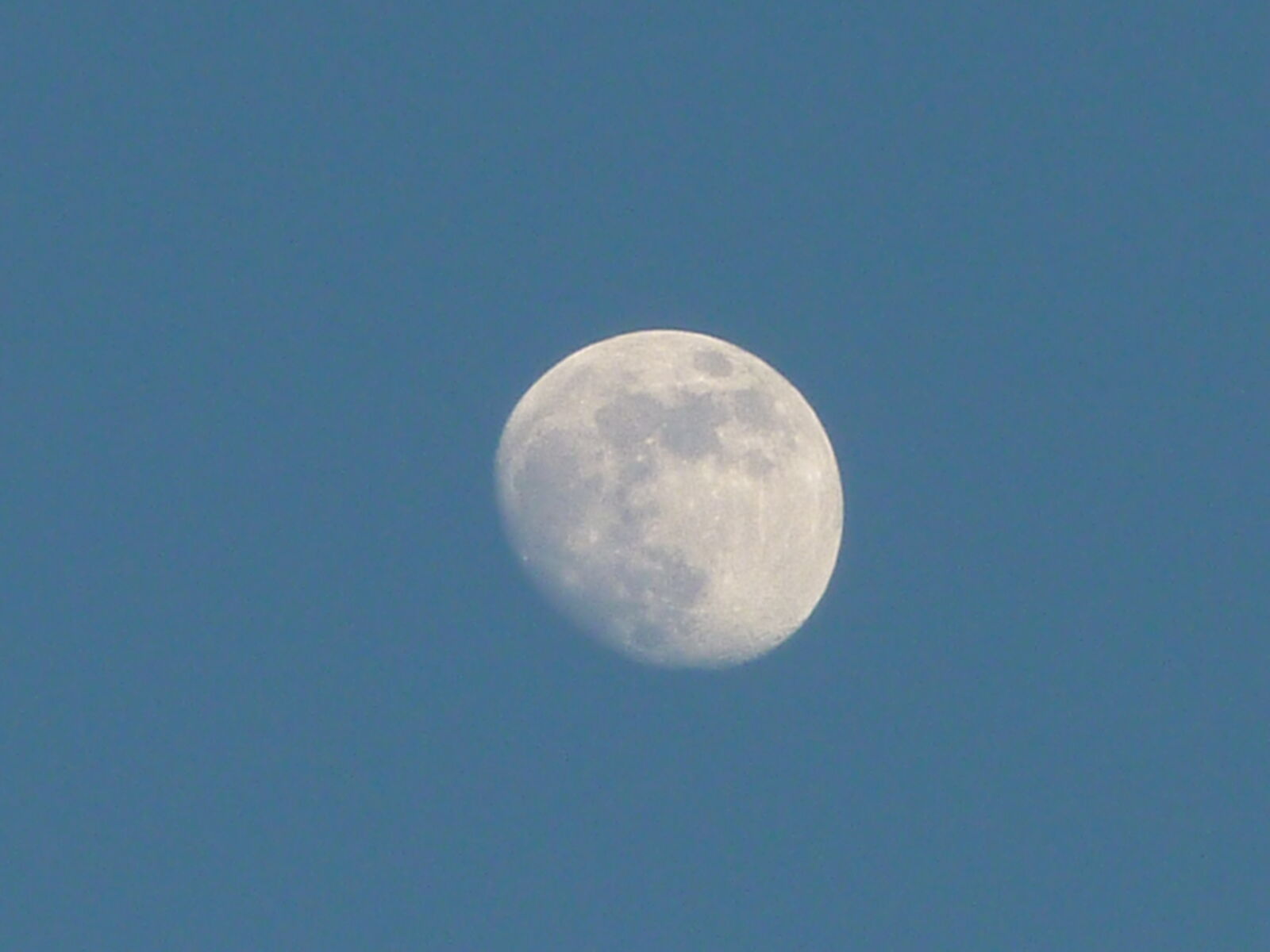 Panasonic DMC-TZ7 sample photo. Moon 2 photography