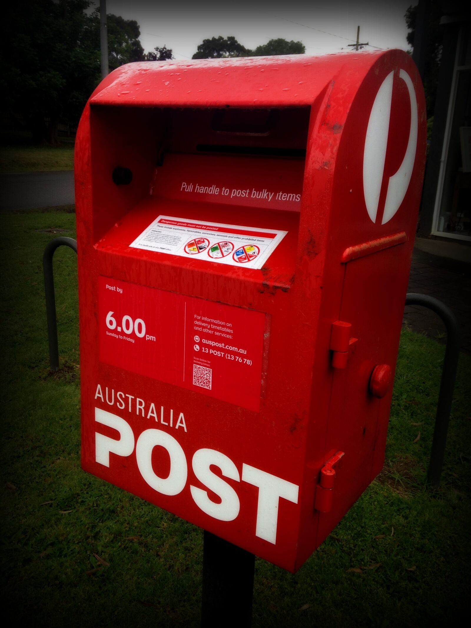 iPhone 5c back camera 4.12mm f/2.4 sample photo. Australia, letters, post, post photography