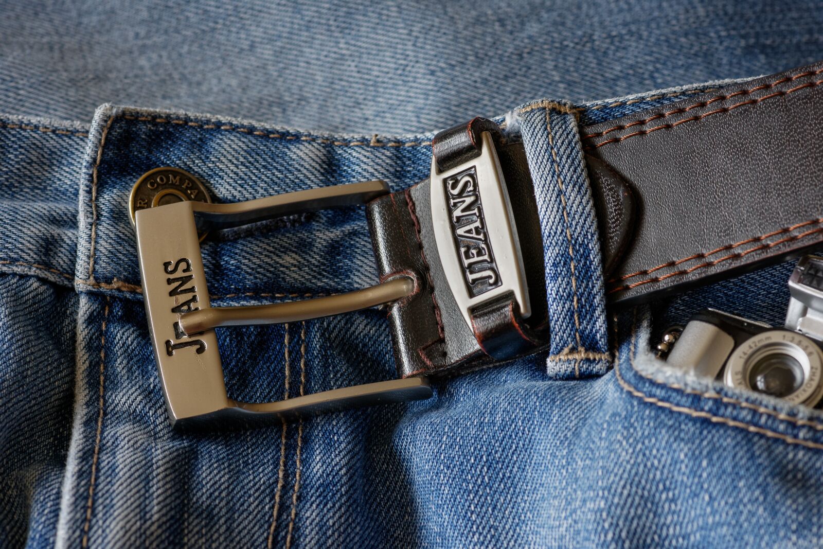 Nikon D7200 sample photo. Jeans, leather, belts photography