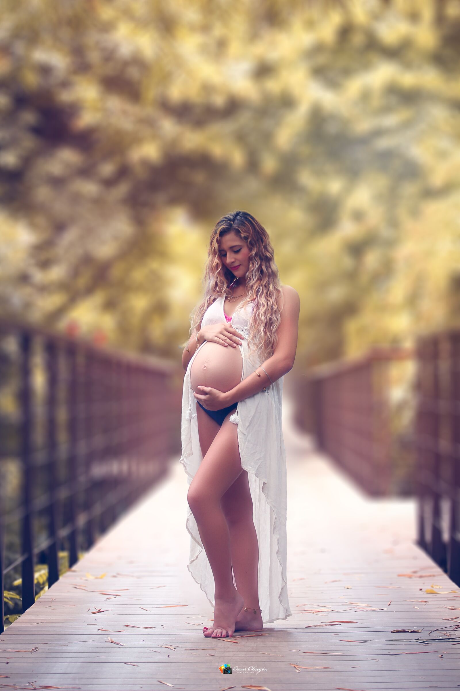 Canon EOS 550D (EOS Rebel T2i / EOS Kiss X4) sample photo. Maternity, women, pregnancy photography
