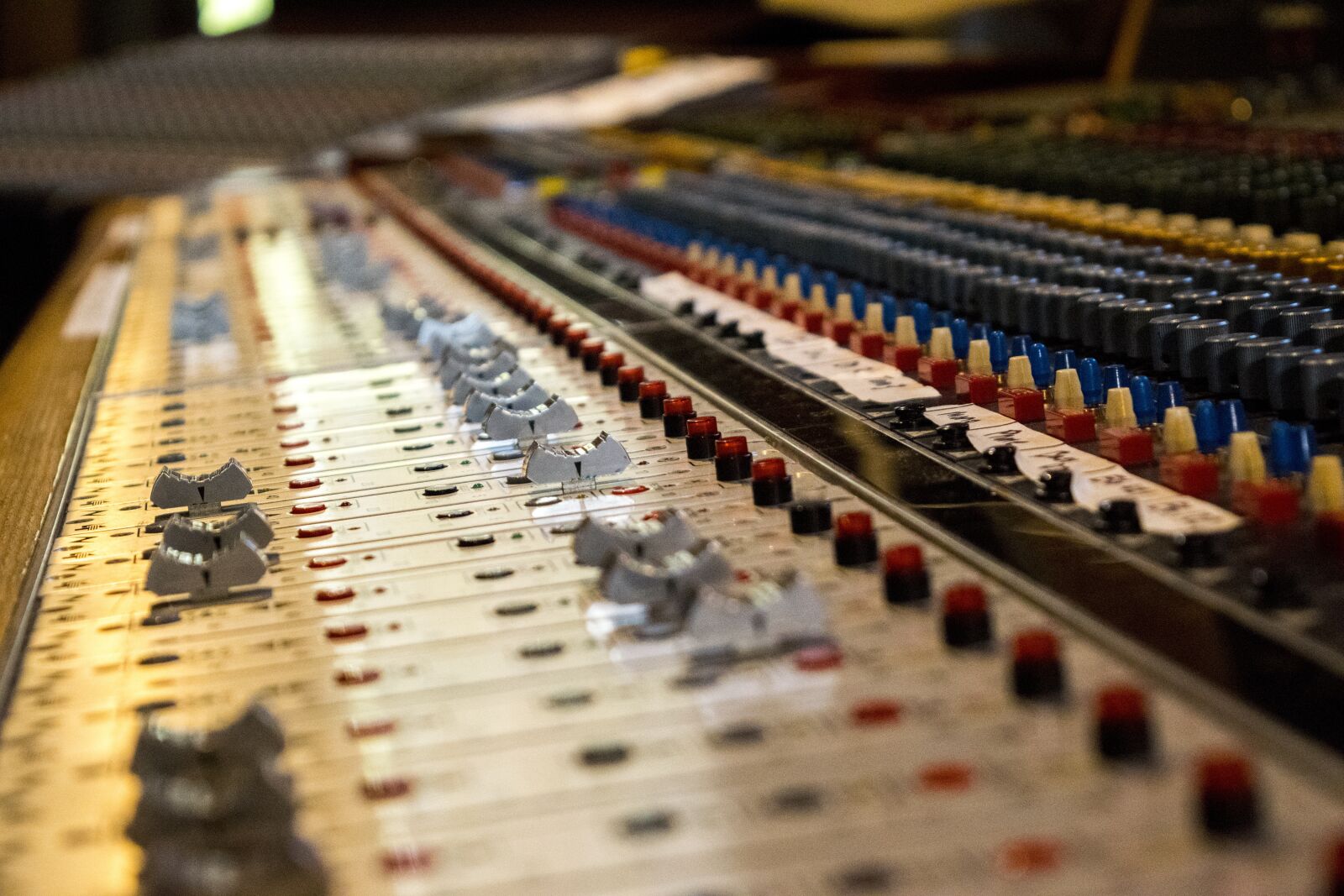 Nikon D5300 sample photo. Music, soundboard, recording photography