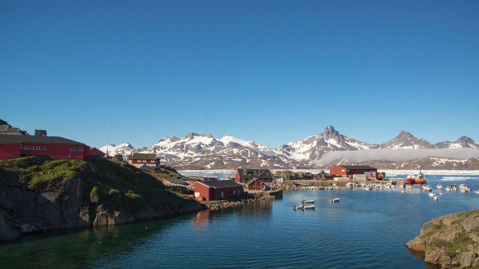 Tamron 16-300mm F3.5-6.3 Di II VC PZD Macro sample photo. Port, harbor, greenland photography