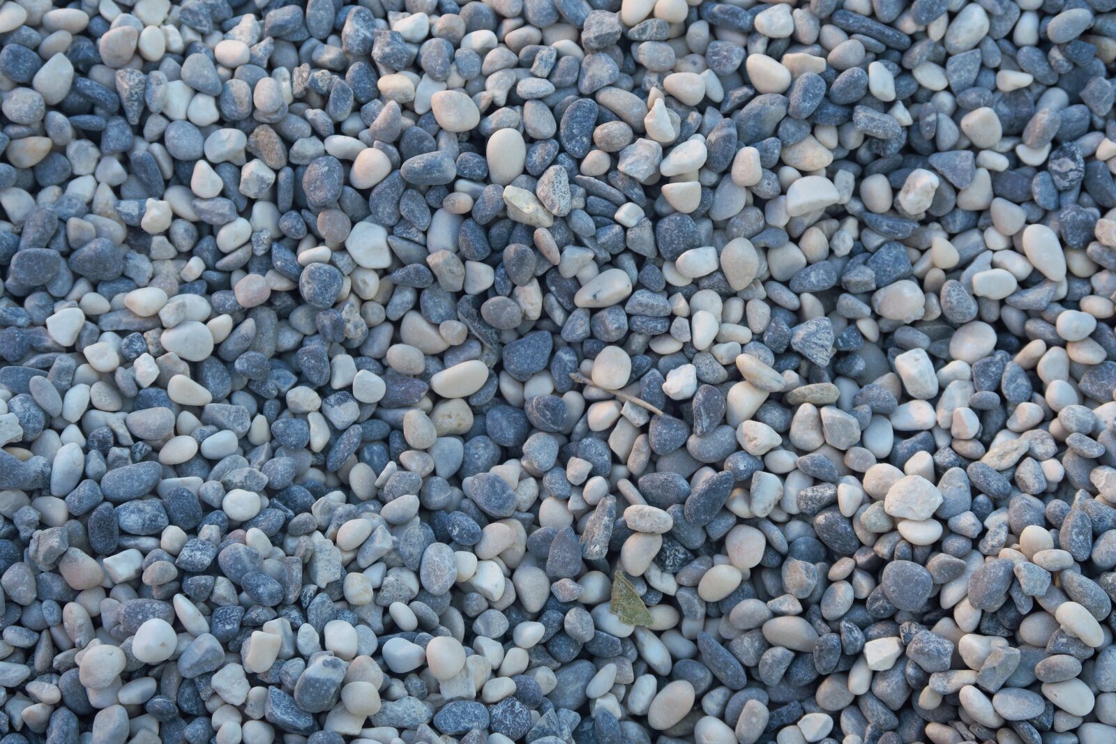 Canon PowerShot G7 X sample photo. Stones, pebbles, sea photography