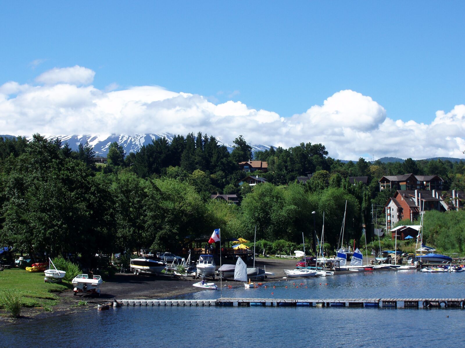 Olympus uD800,S800 sample photo. Pucon, chile, the lakes photography