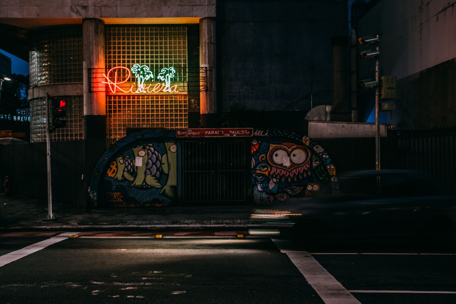 Canon EOS 6D + Canon EF 17-40mm F4L USM sample photo. Dark, night, lights photography