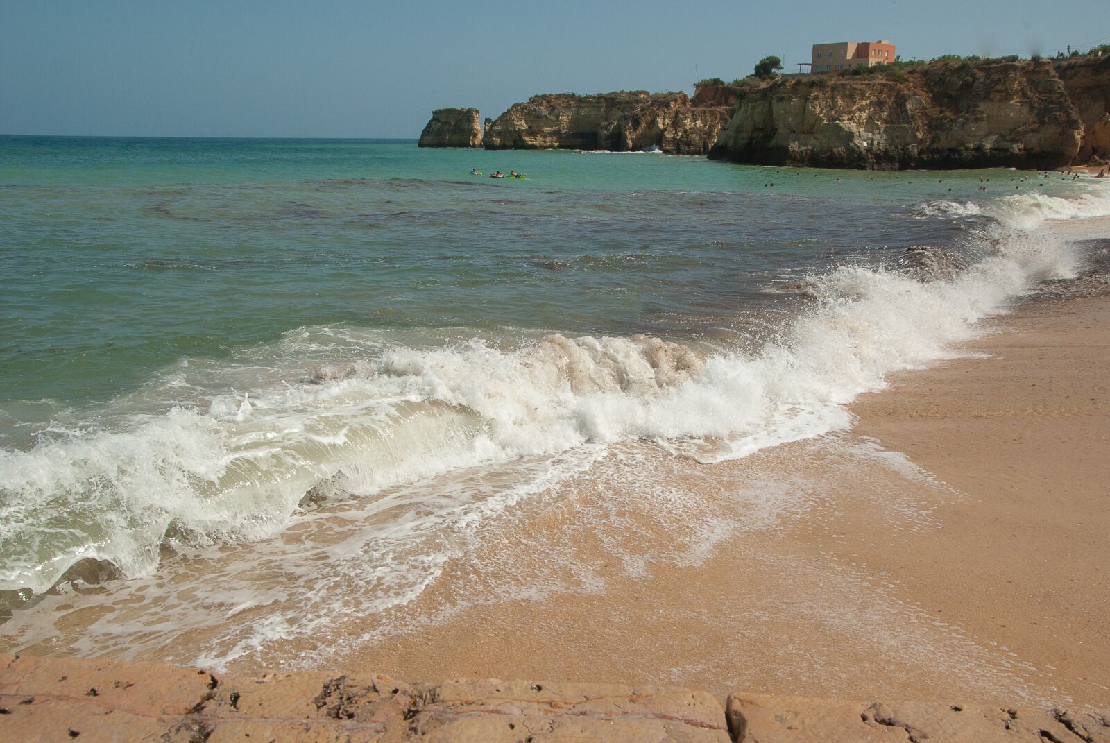 Pentax K10D sample photo. Portugal, beach, waves photography