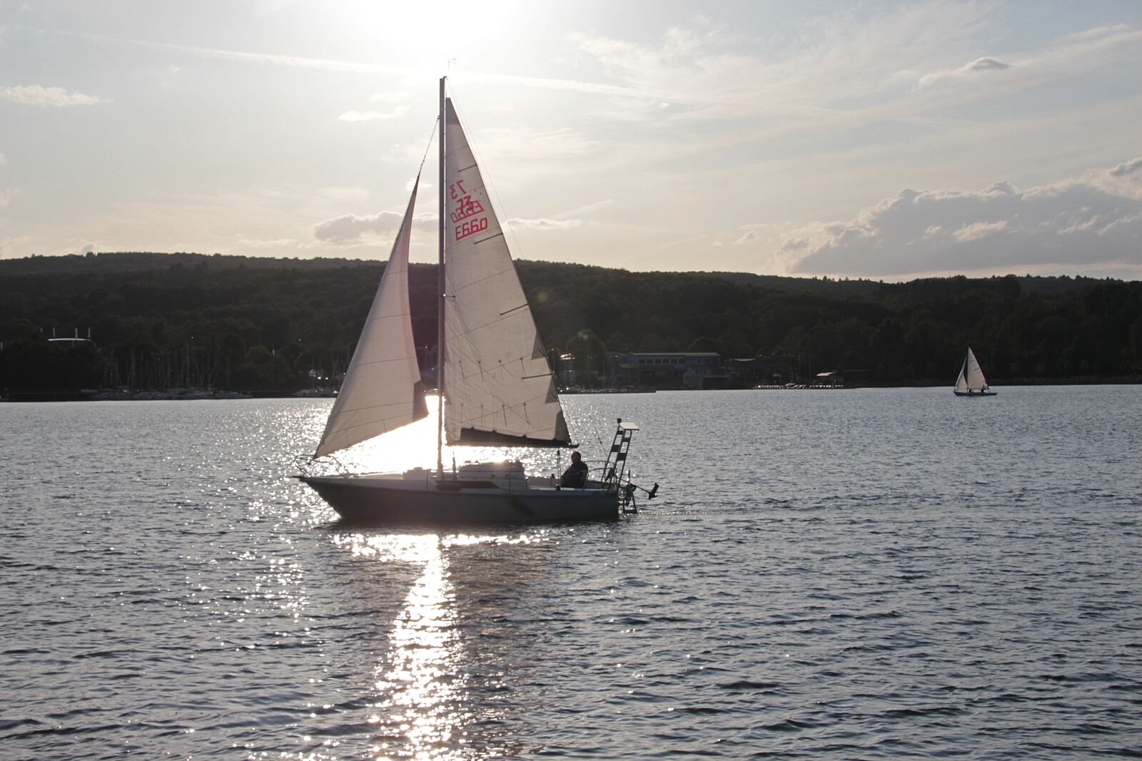Canon EOS 700D (EOS Rebel T5i / EOS Kiss X7i) sample photo. Lake, water, yacht photography