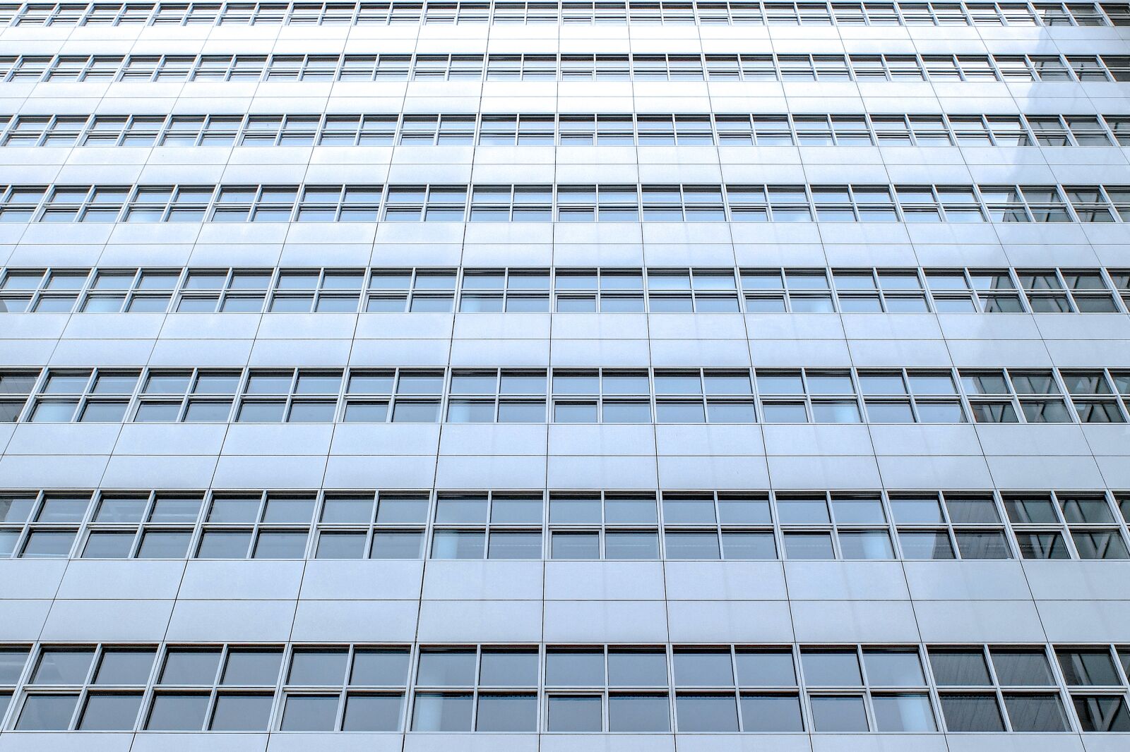 Fujifilm X30 sample photo. Building, urban, modern photography