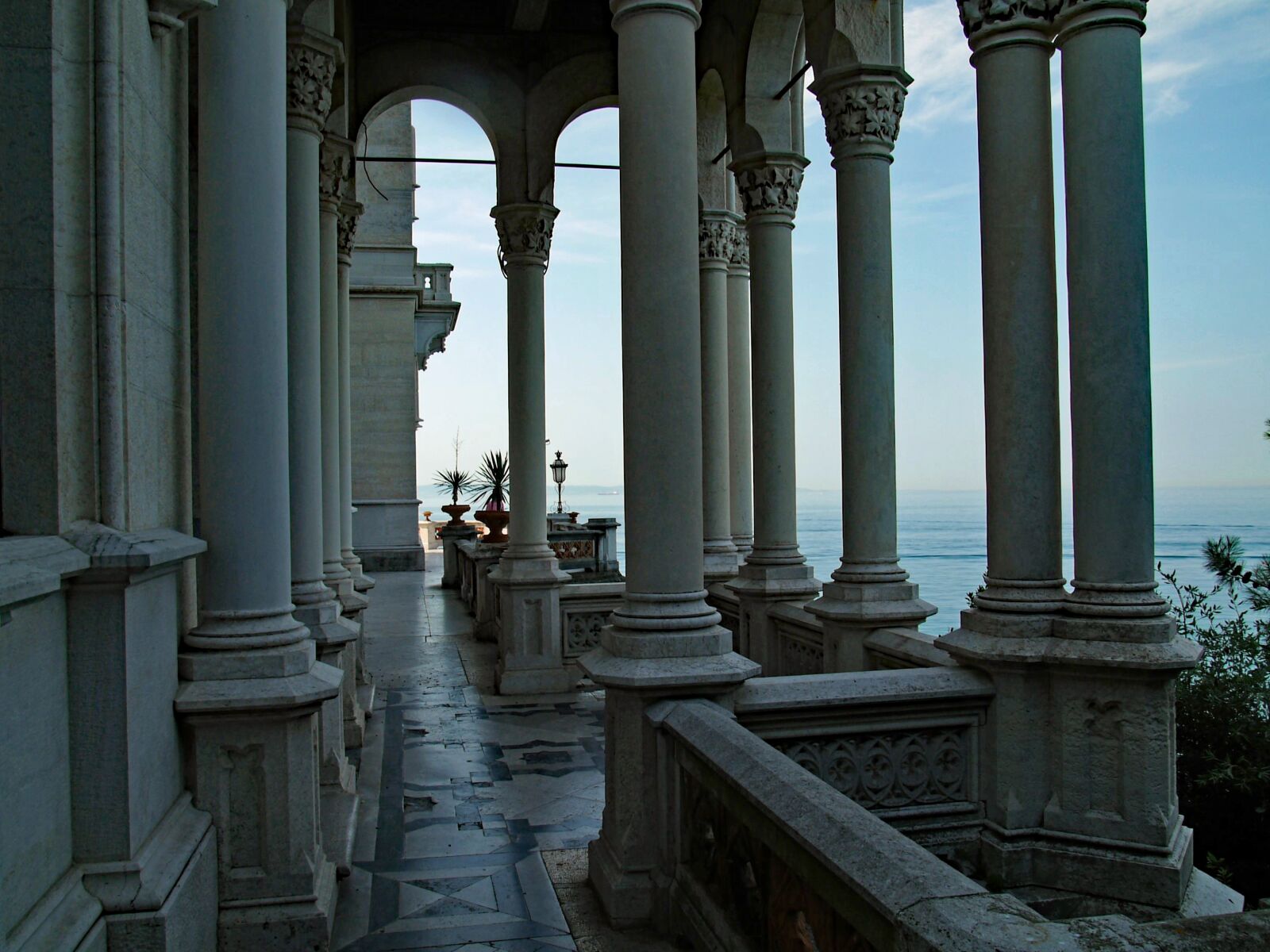 Leica Digilux 3 sample photo. Trieste, miramare castle, italy photography