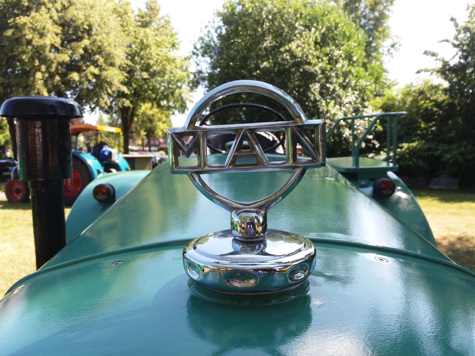 Samsung Galaxy J5 sample photo. Trecker, oldtimer, man photography