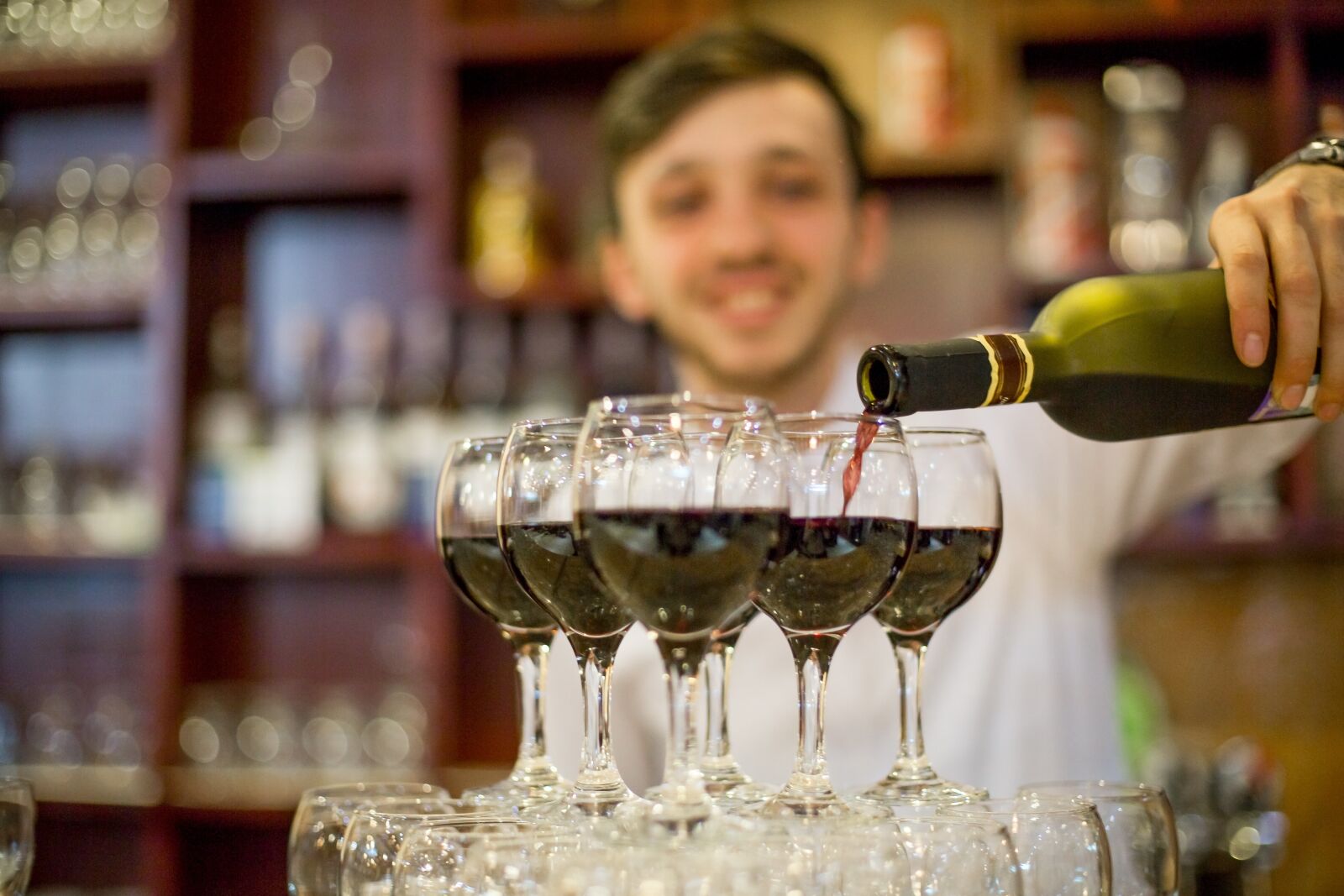 Canon EF 50mm F1.4 USM sample photo. Bartender, foug res, the photography