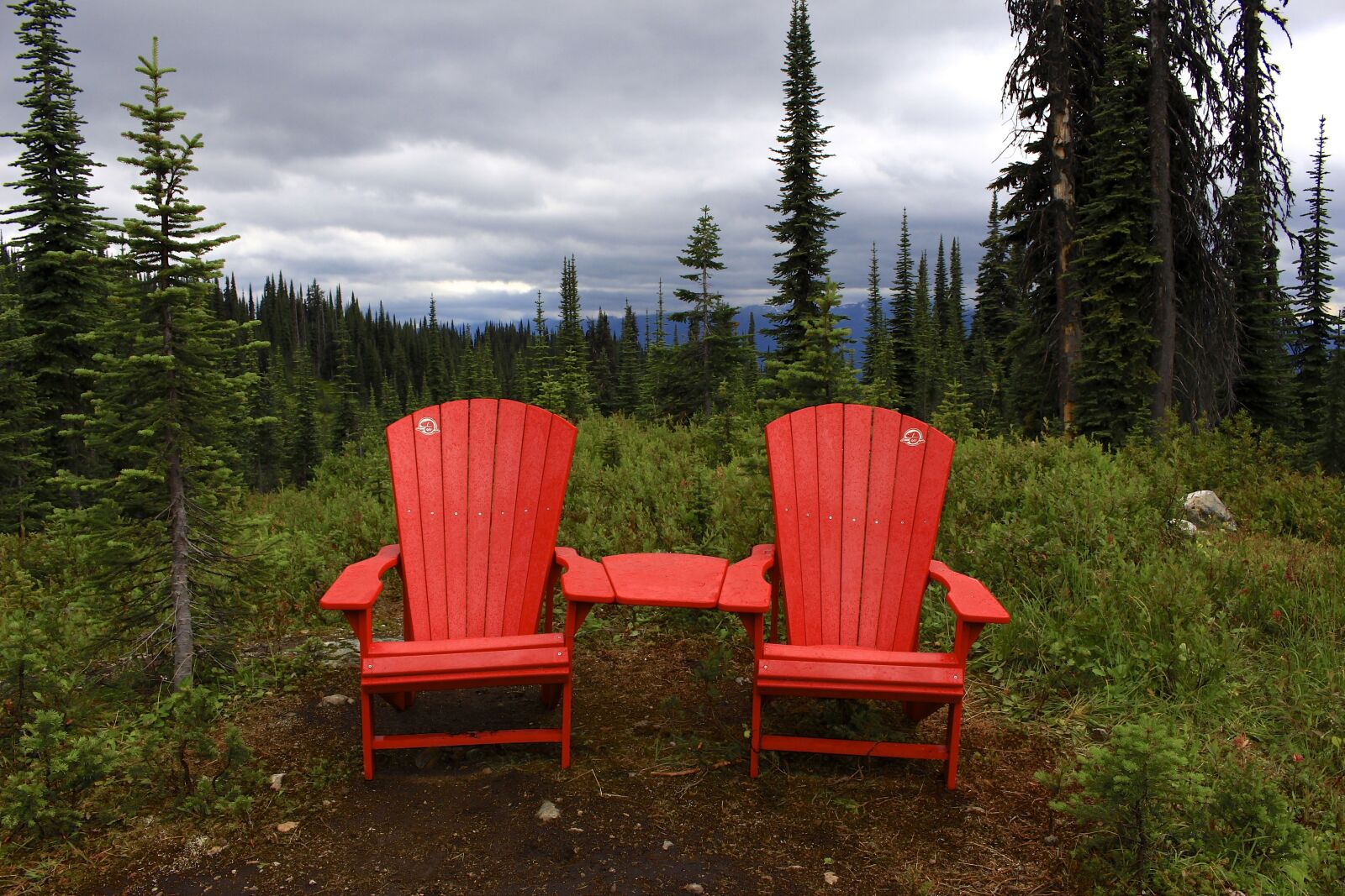 Canon EOS 700D (EOS Rebel T5i / EOS Kiss X7i) sample photo. Canada, wilderness, chairs photography