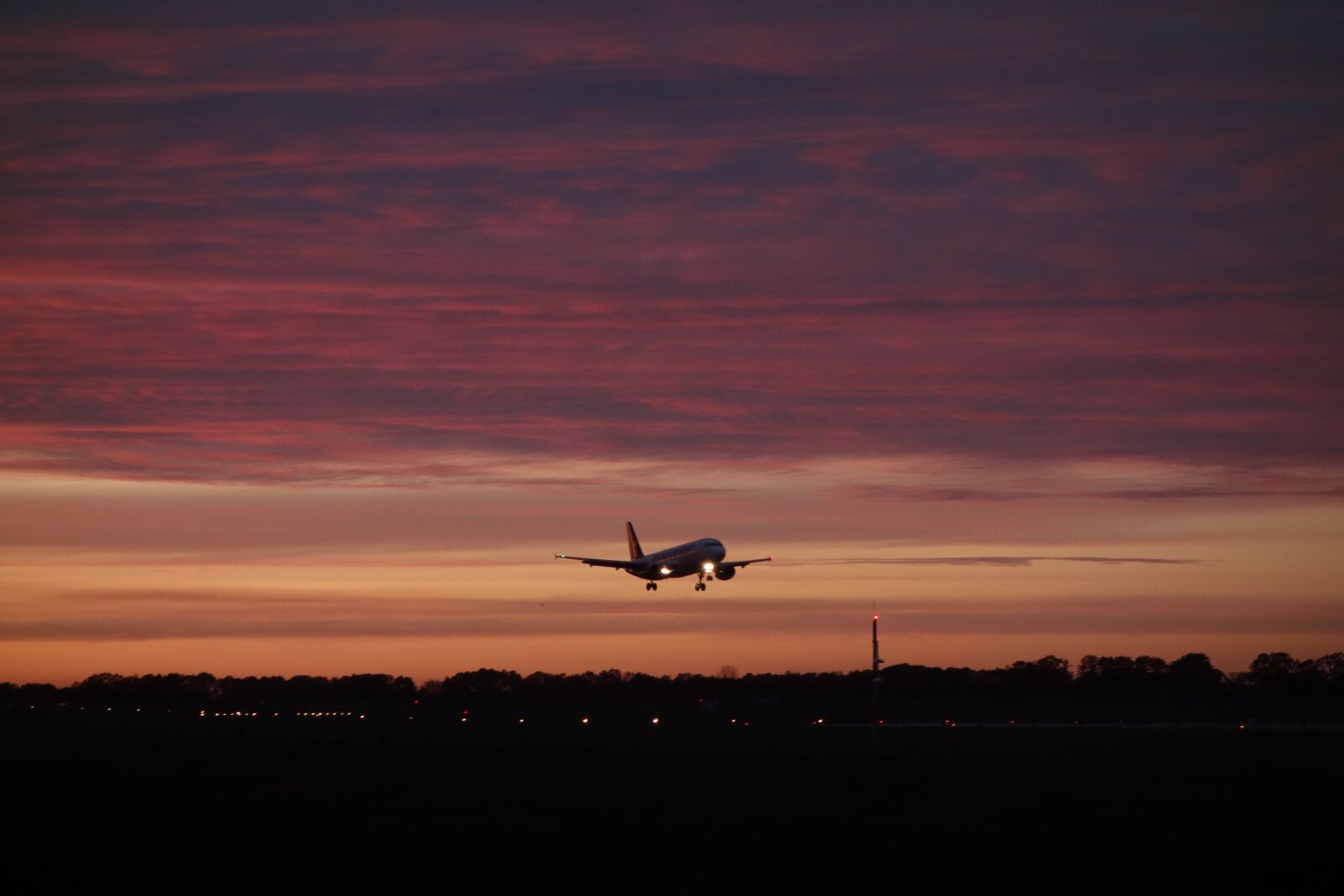 Sony Cyber-shot DSC-RX100 sample photo. Sky, aircraft, plan spotting photography