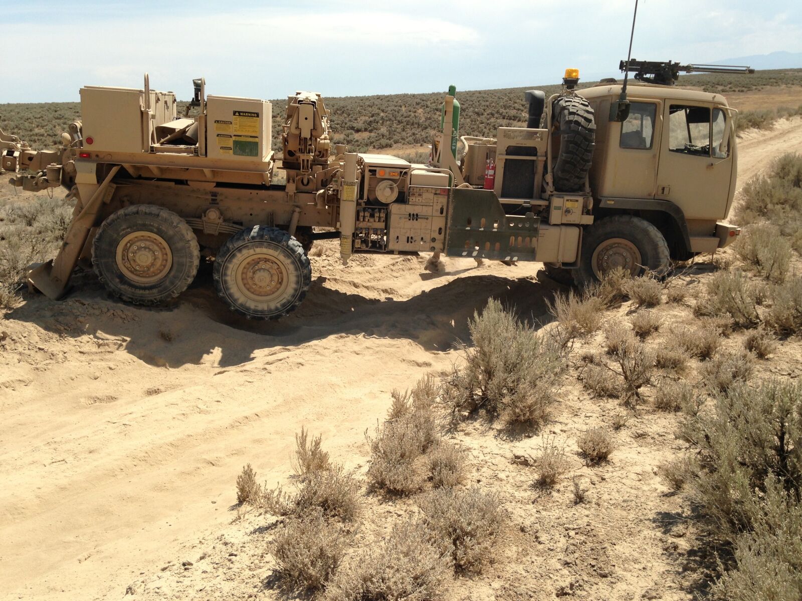 iPhone 5 back camera 4.12mm f/2.4 sample photo. Truck, desert, western photography
