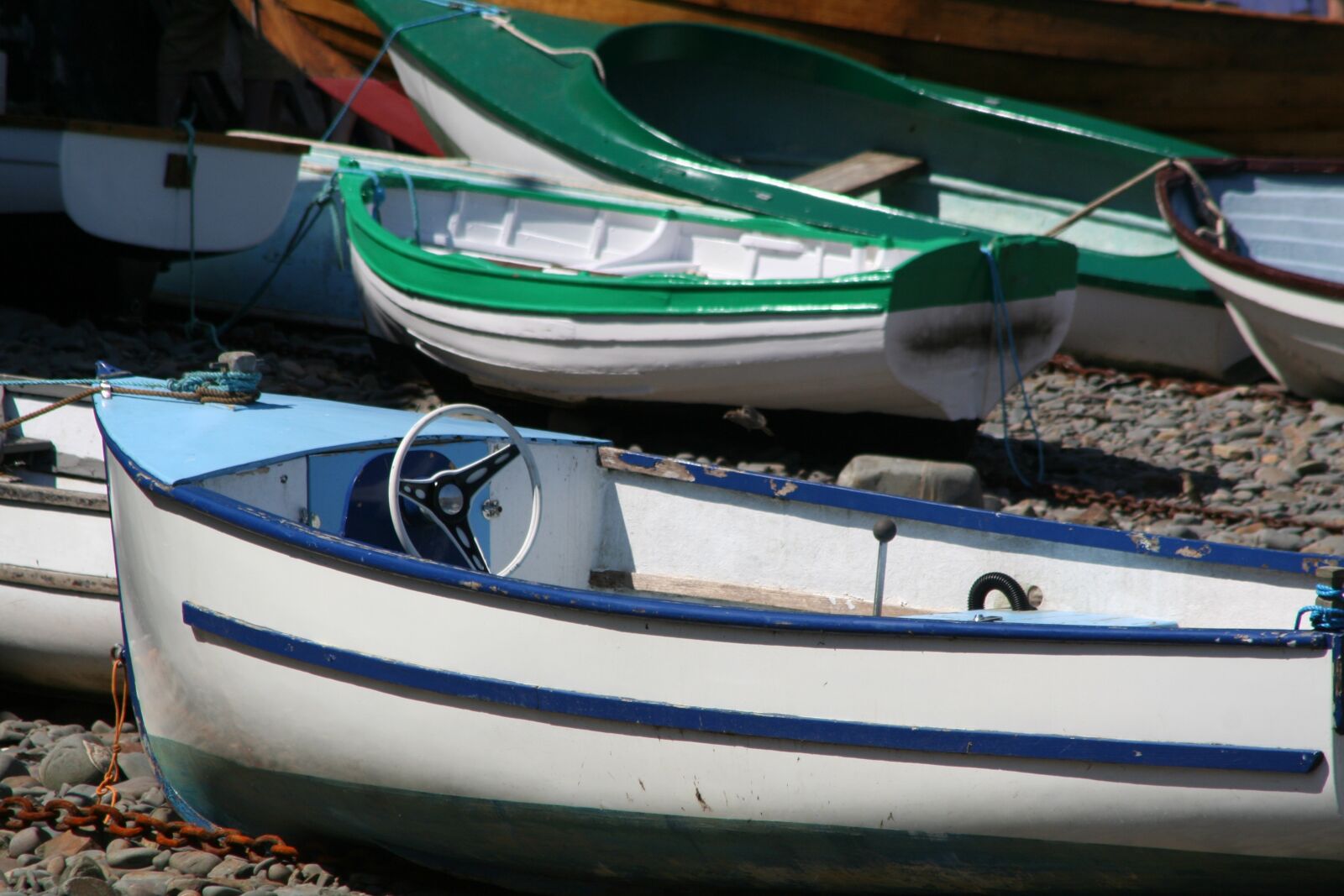 Canon EOS 350D (EOS Digital Rebel XT / EOS Kiss Digital N) sample photo. Boats, clovelly, harbour photography