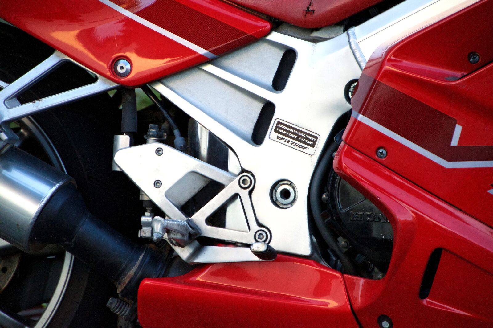 Nikon D3200 sample photo. Honda, motorcycle, footrests photography