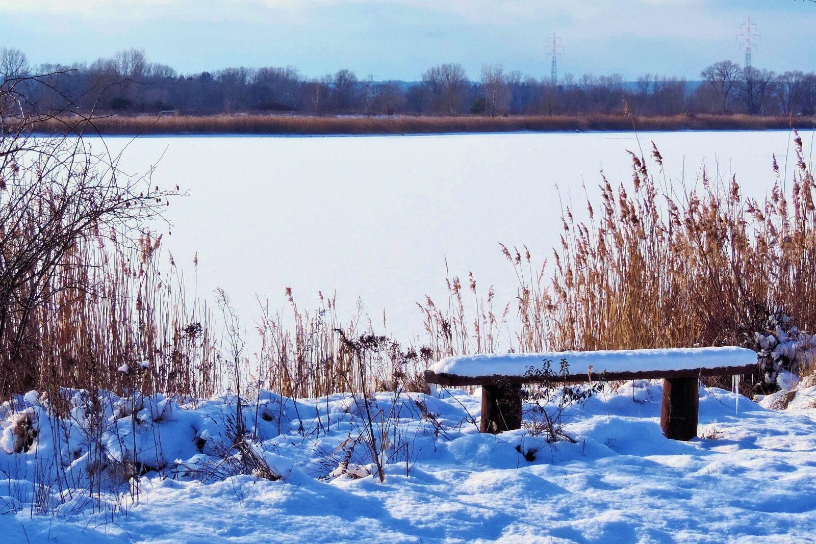 Nikon Coolpix P520 sample photo. Landscape, lake, frozen photography