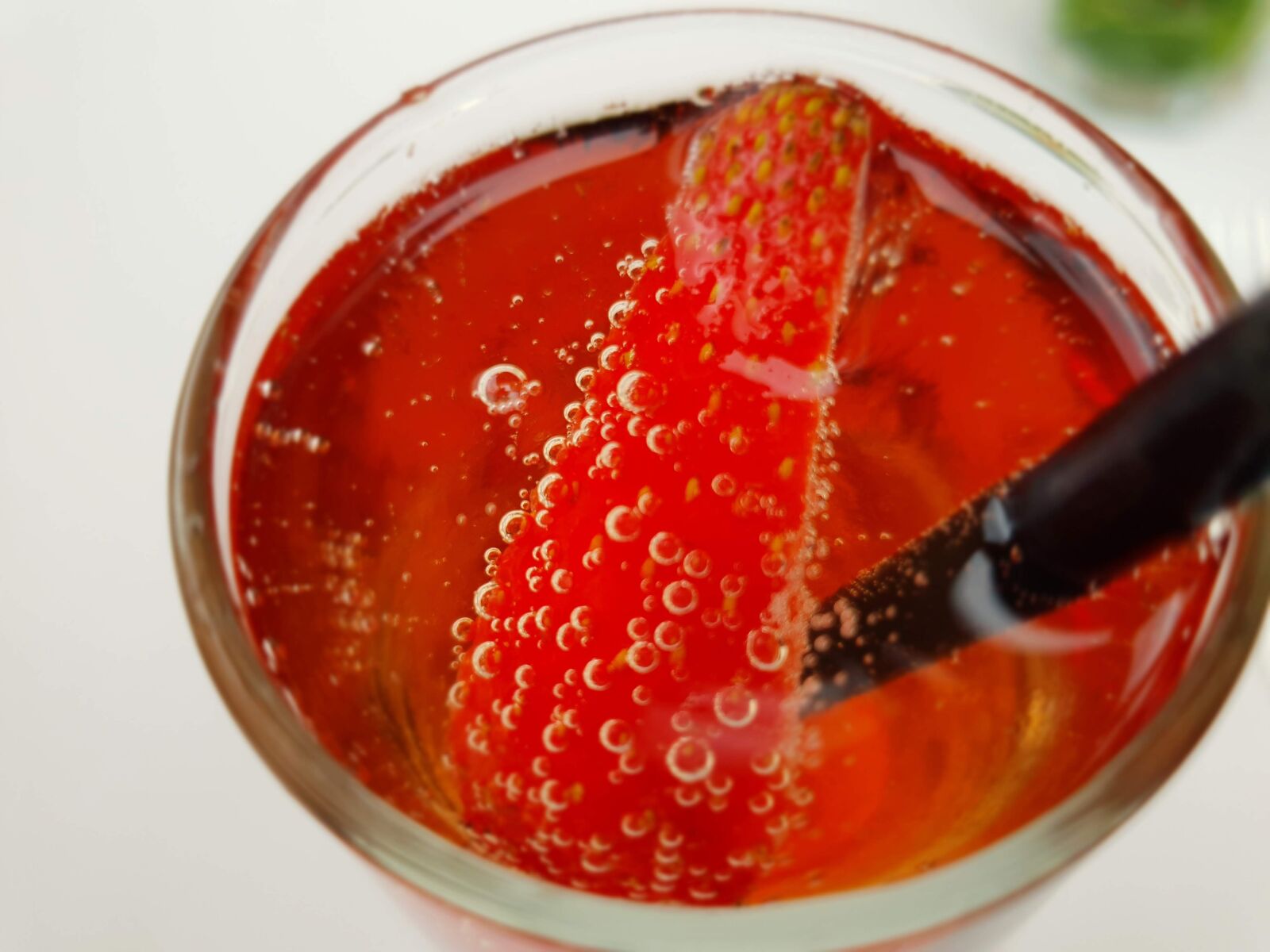 Samsung Galaxy S9+ sample photo. Drink, cocktail, strawberry photography