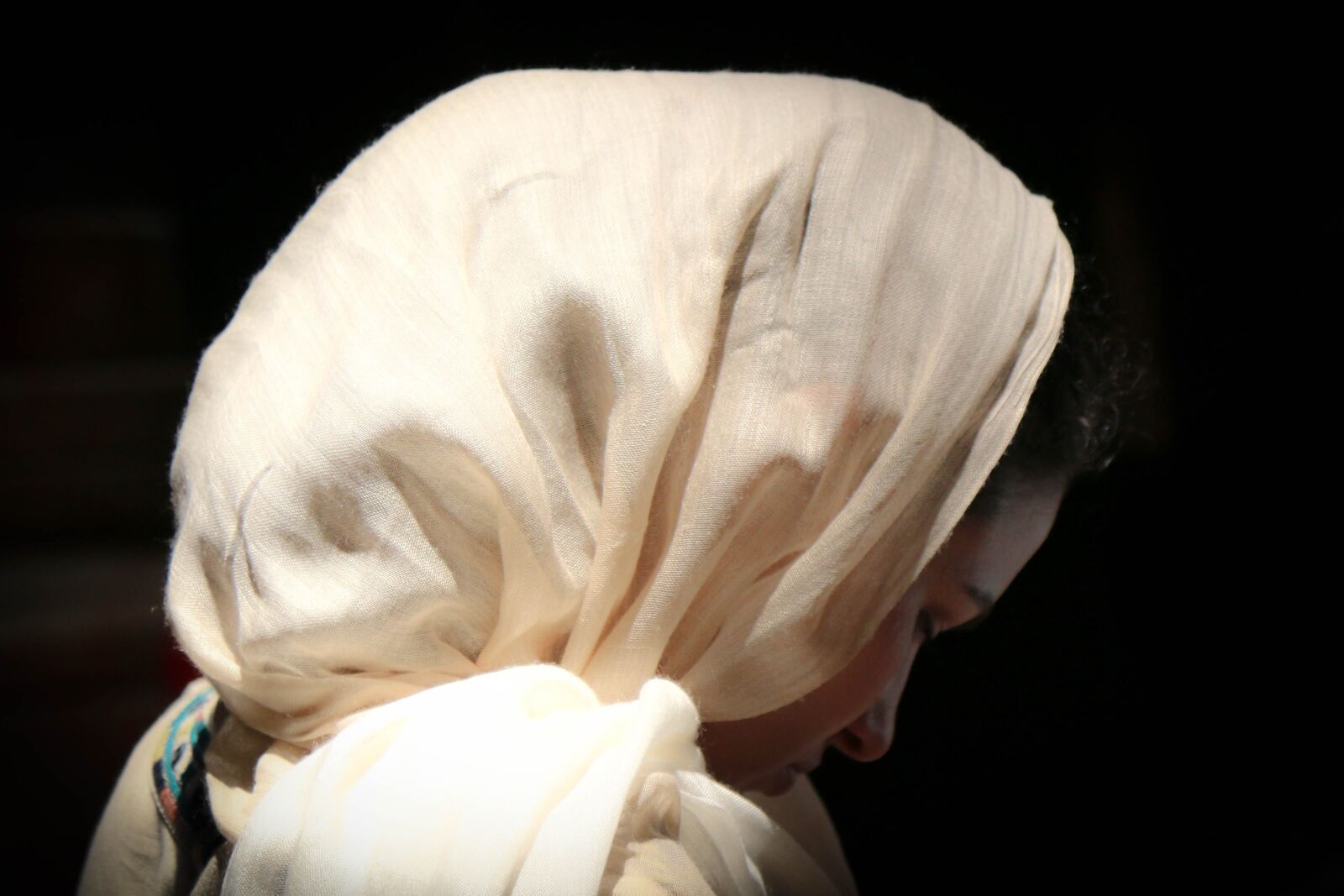 Canon EOS 70D + Canon EF 24-105mm F4L IS USM sample photo. Pray, religion, faith photography