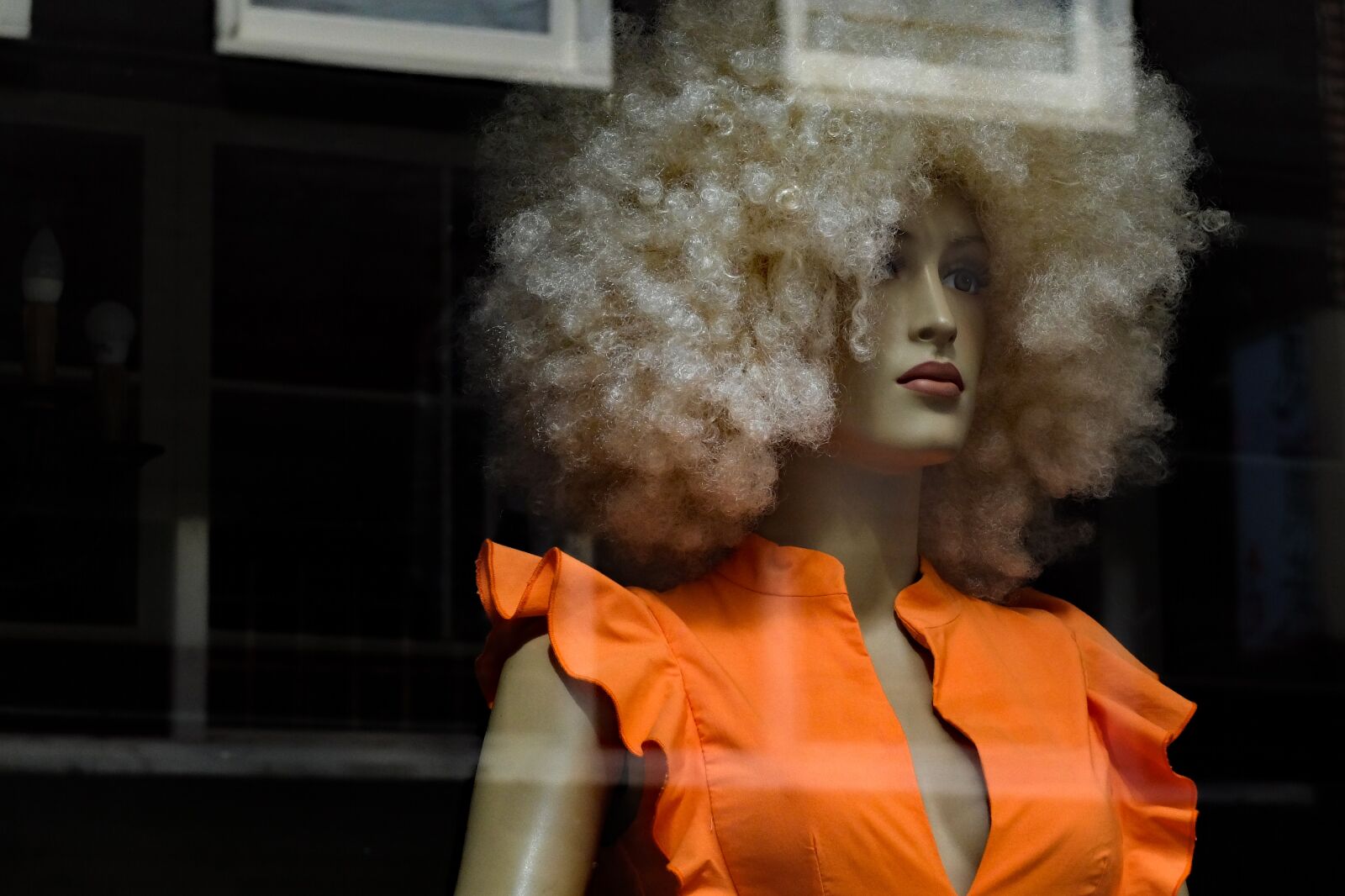 Fujifilm X30 sample photo. Mannequin, model, female photography