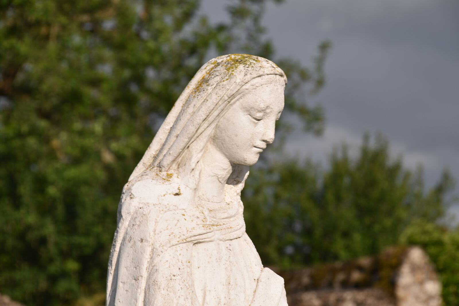 Nikon D5600 sample photo. Sculpture, our lady, petit-mars photography