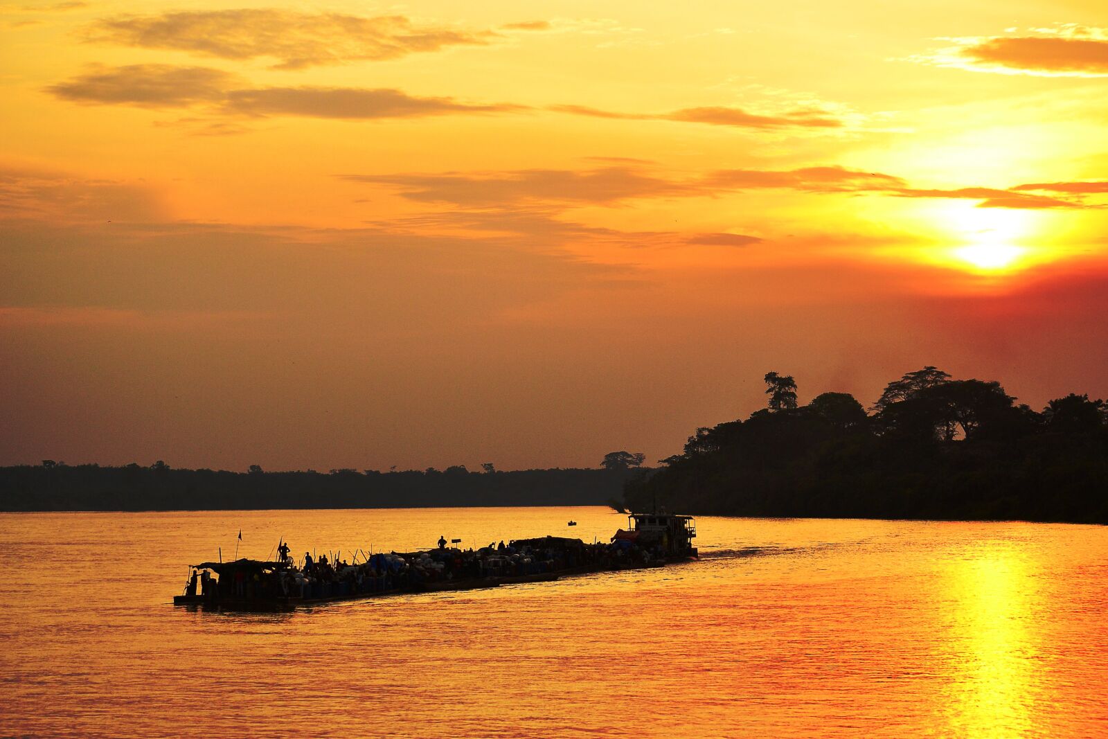 Nikon D3100 sample photo. Kisangani, drc, democratic republic photography