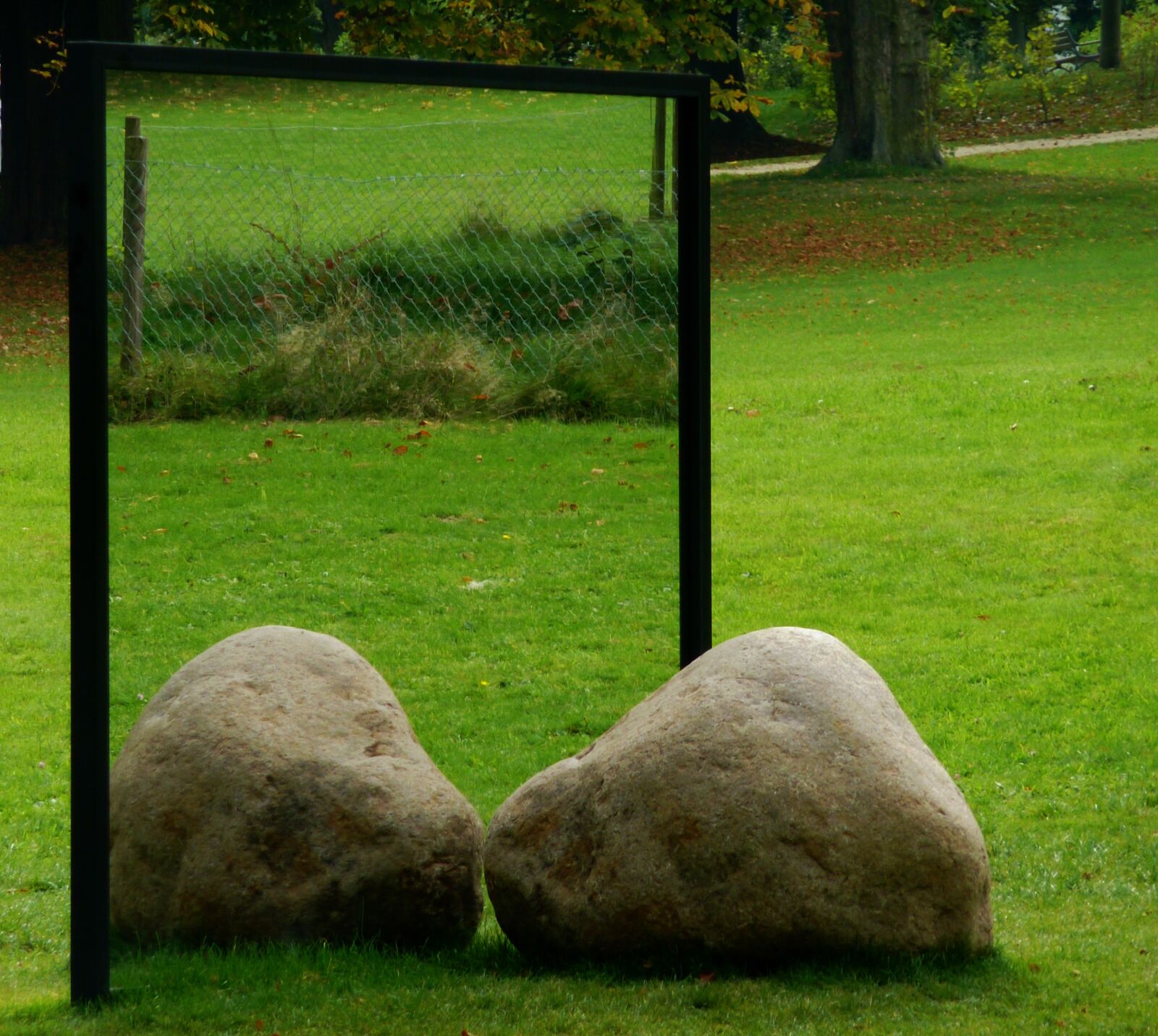 Panasonic DMC-TZ7 sample photo. Mirror, art, reflection photography