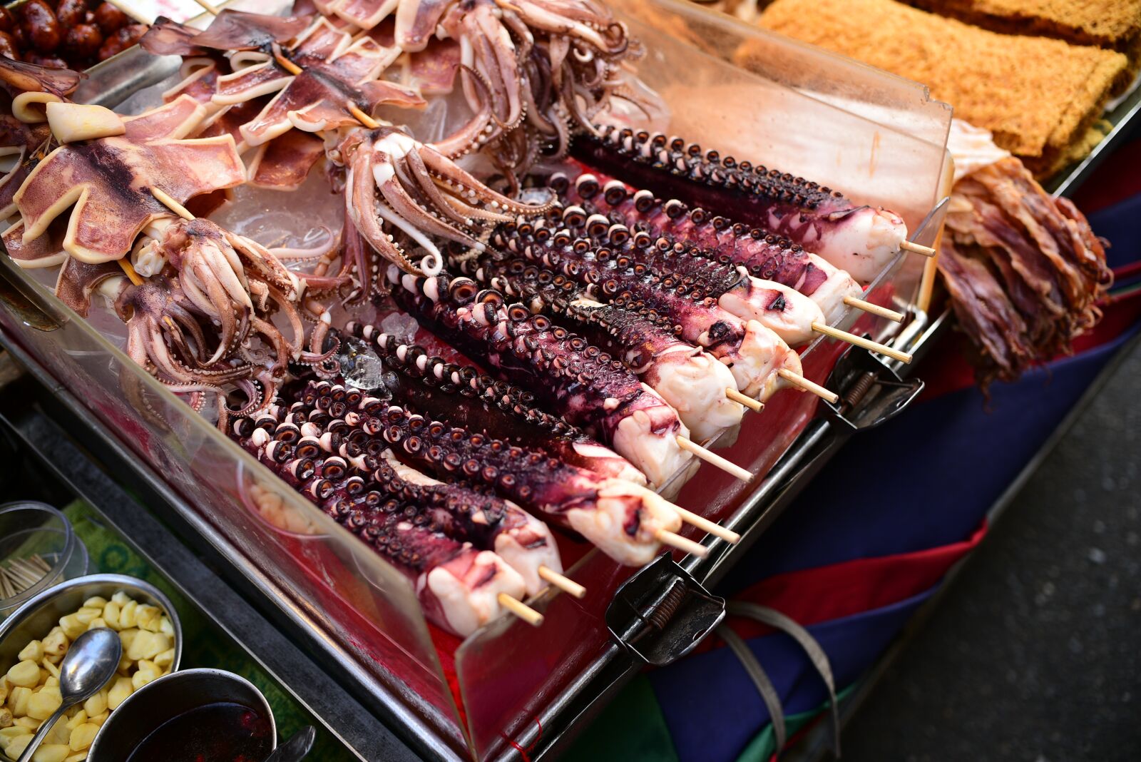 Nikon D750 sample photo. Octopus, octopus feet, food photography