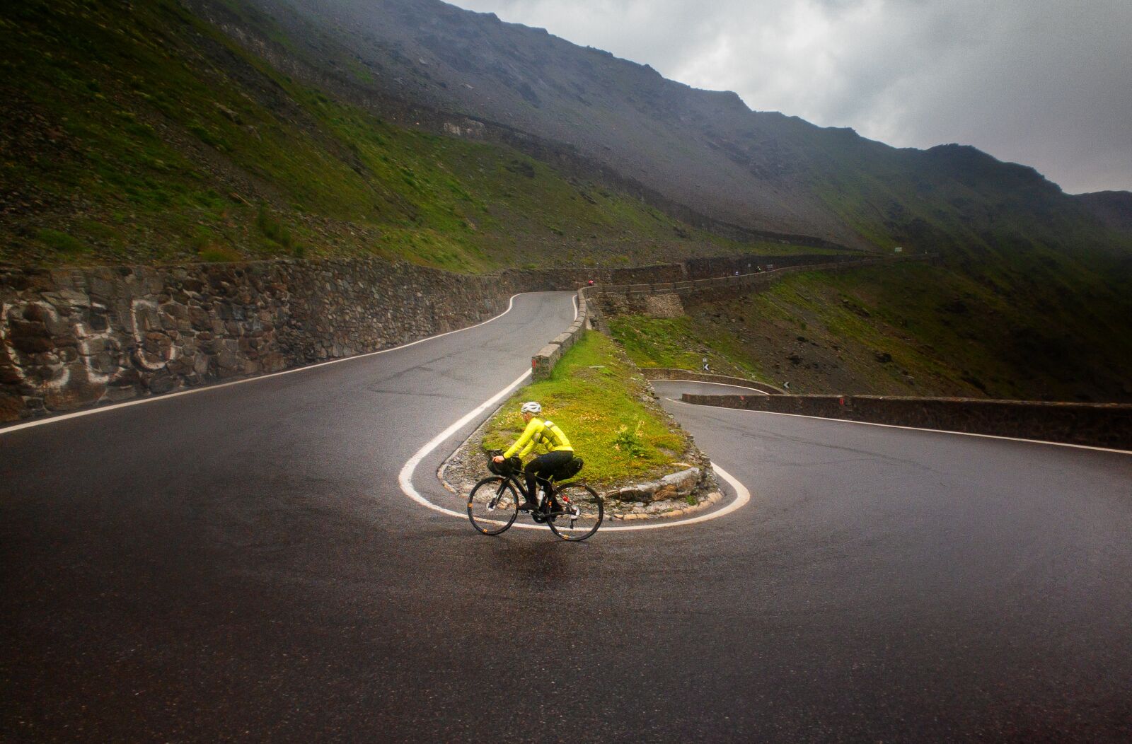 Apple iPhone 8 sample photo. Cycling, biking, bike riding photography