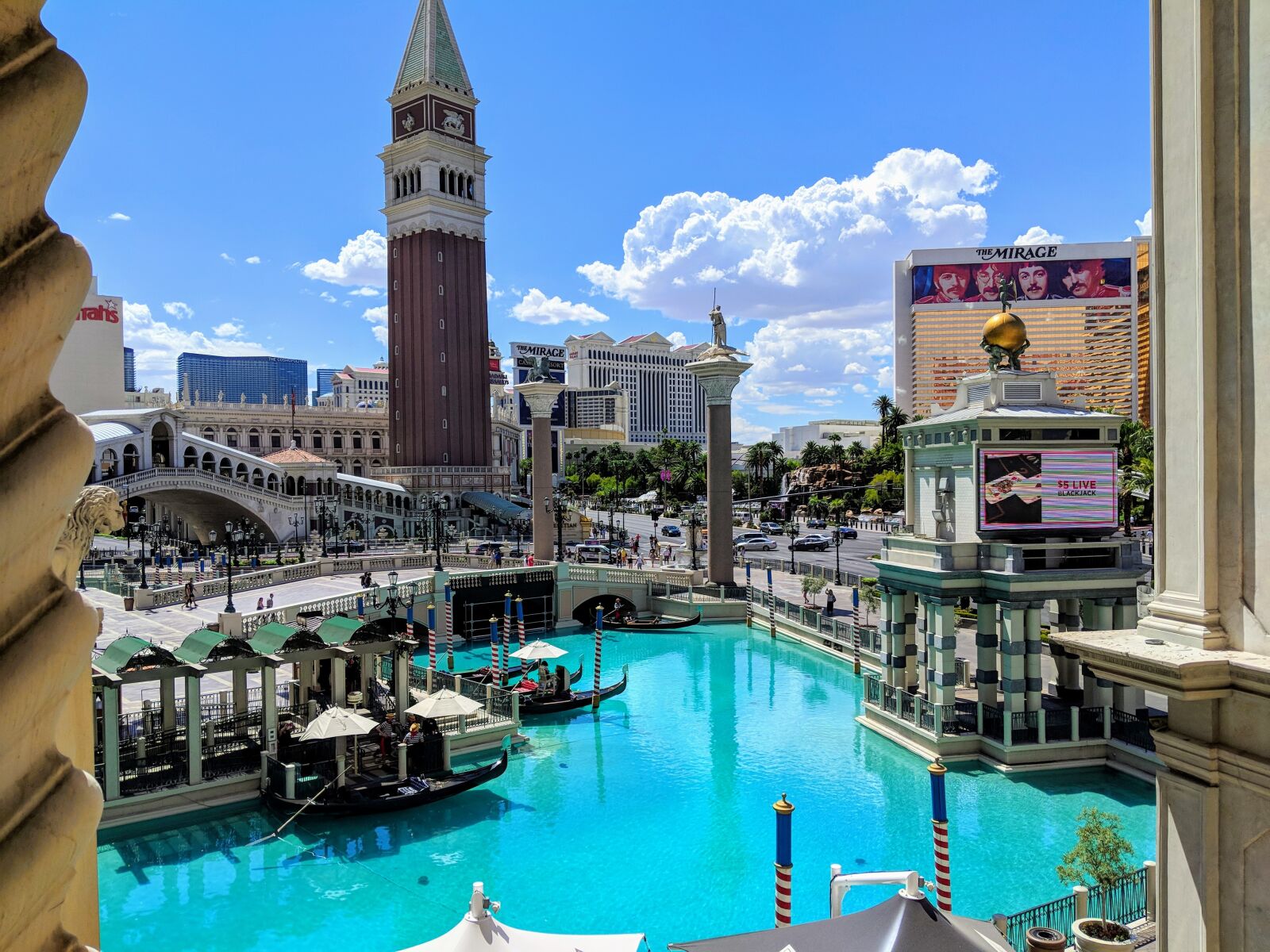 Google Pixel 2 XL sample photo. Venetian, hotel, las vegas photography