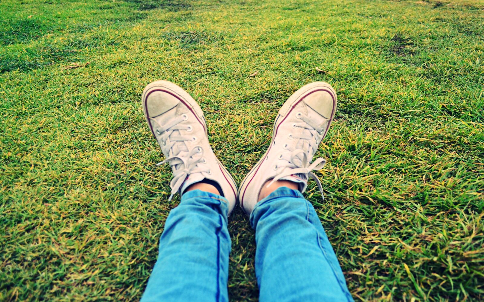 Nikon D5100 sample photo. Feet, tennis, youth photography