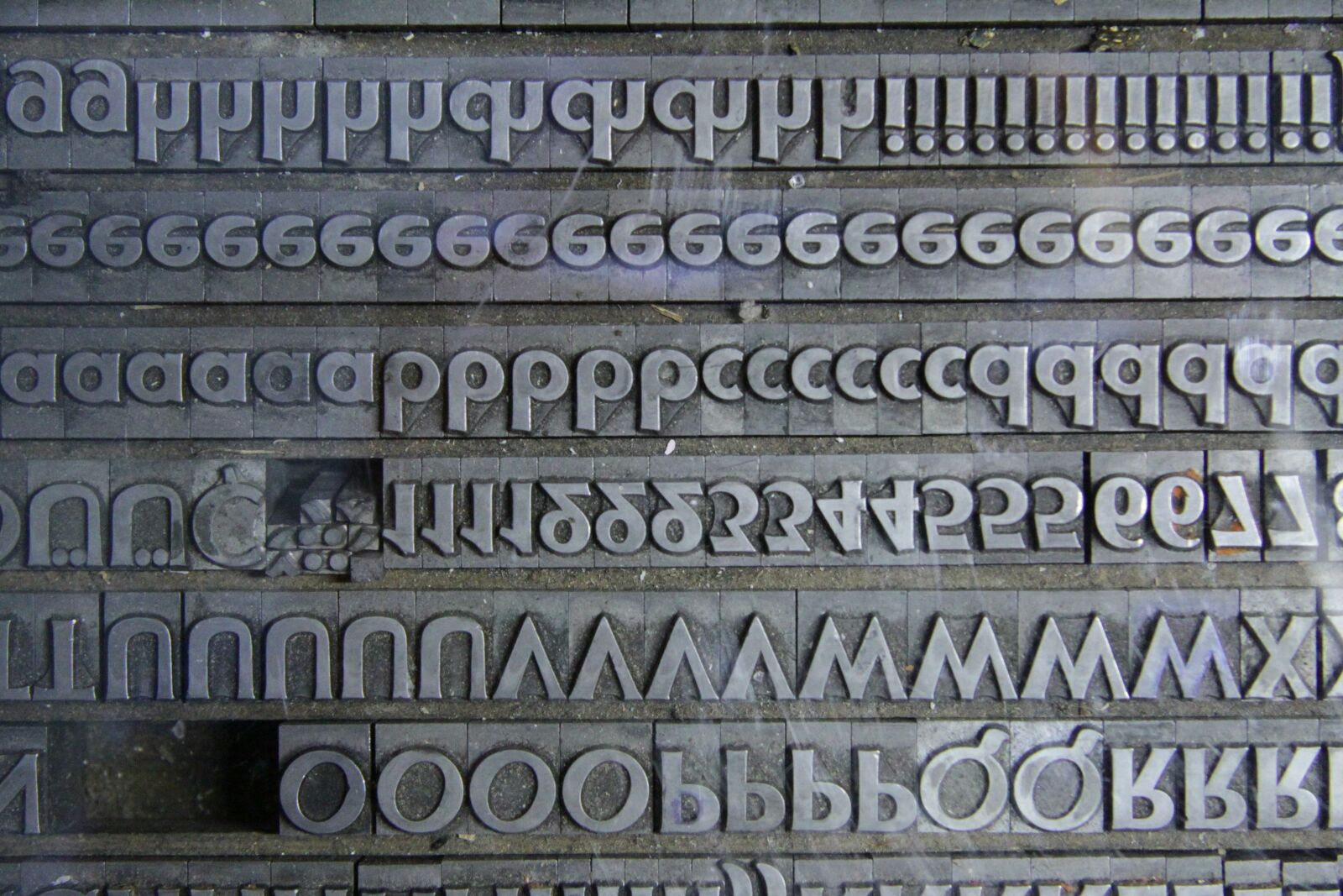 Canon EOS 50D sample photo. Font, lead set, letters photography
