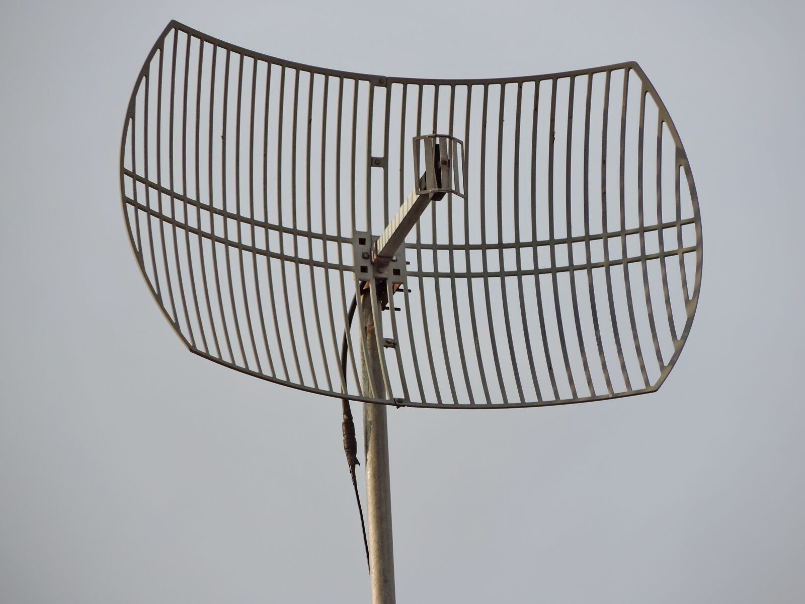 Nikon Coolpix P520 sample photo. Antenna, internet, radio antenna photography