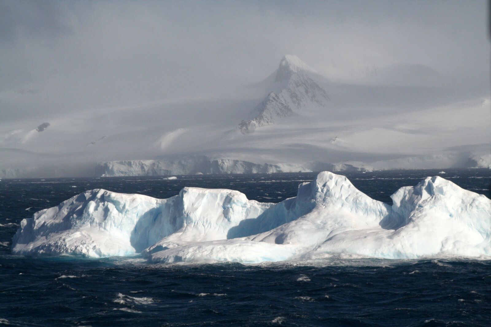 Canon EOS 350D (EOS Digital Rebel XT / EOS Kiss Digital N) sample photo. Iceberg, antarctica, ice photography