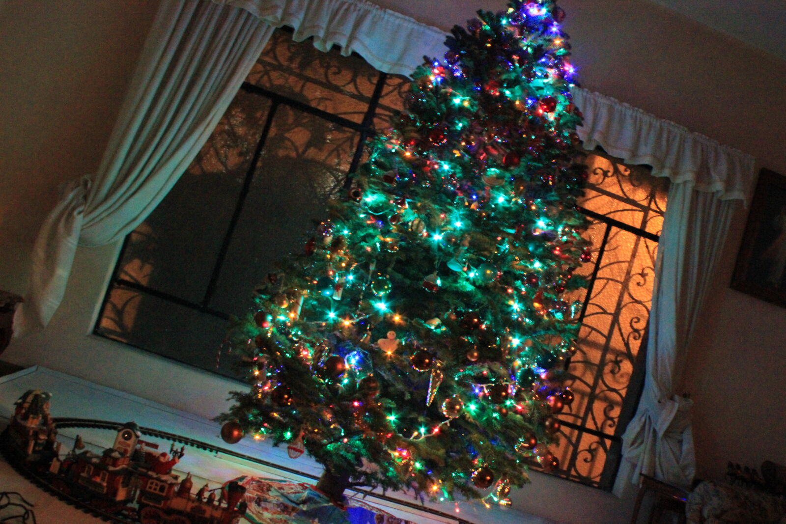Canon EOS 600D (Rebel EOS T3i / EOS Kiss X5) sample photo. Christmas, christmas, tree, holiday photography