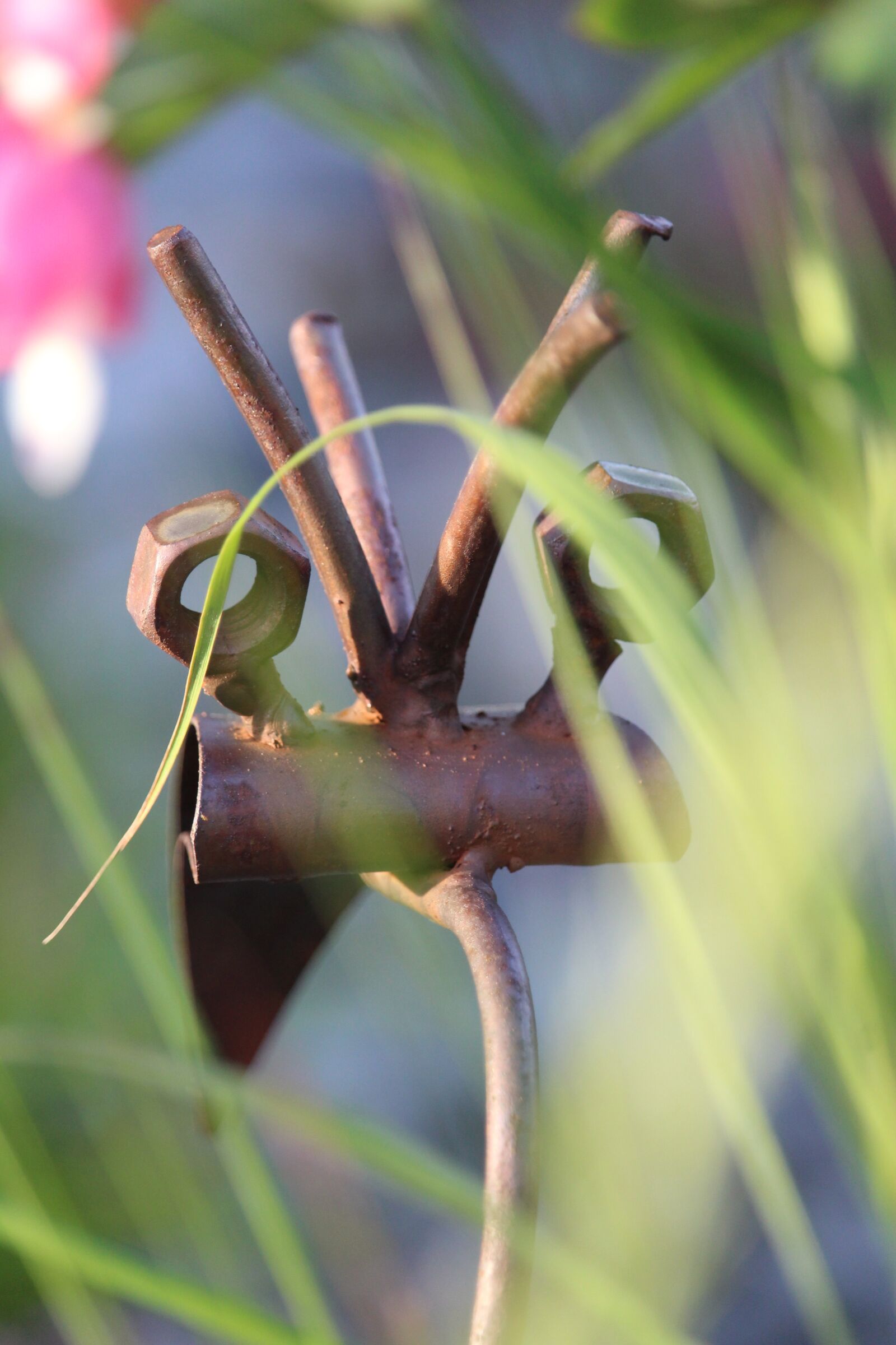 Canon EOS 1200D (EOS Rebel T5 / EOS Kiss X70 / EOS Hi) sample photo. Art, iron, mother photography