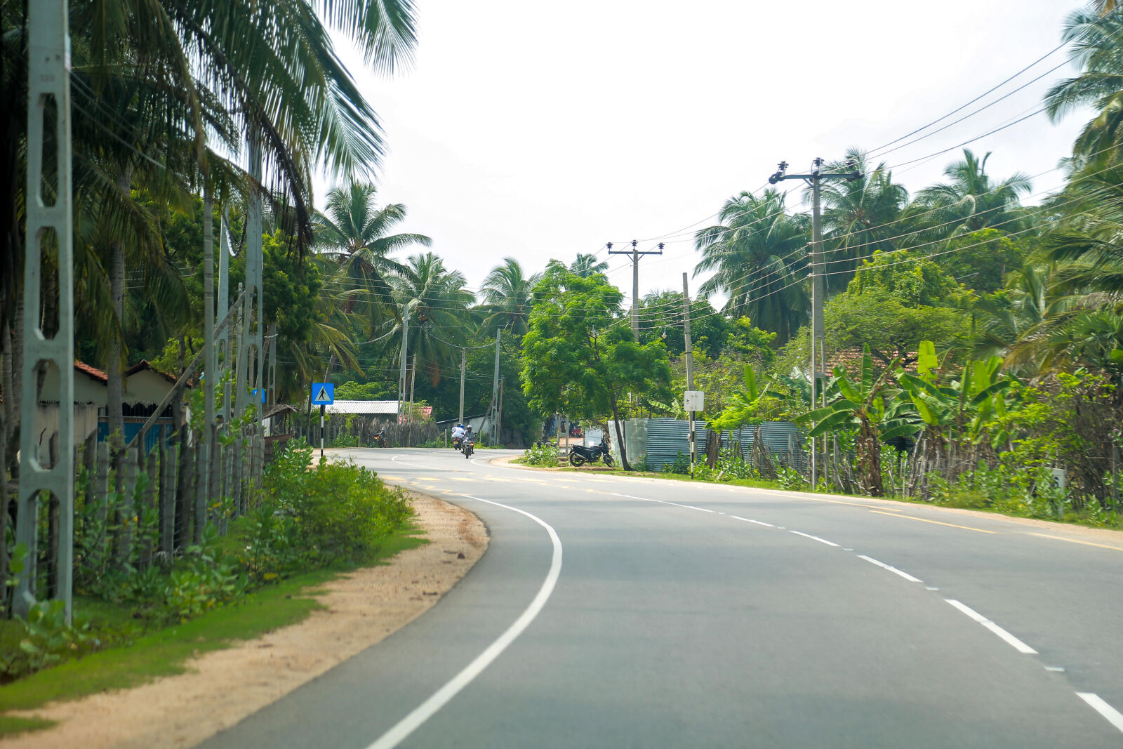 Canon EF 24-105mm F4L IS USM sample photo. Nature, roads photography
