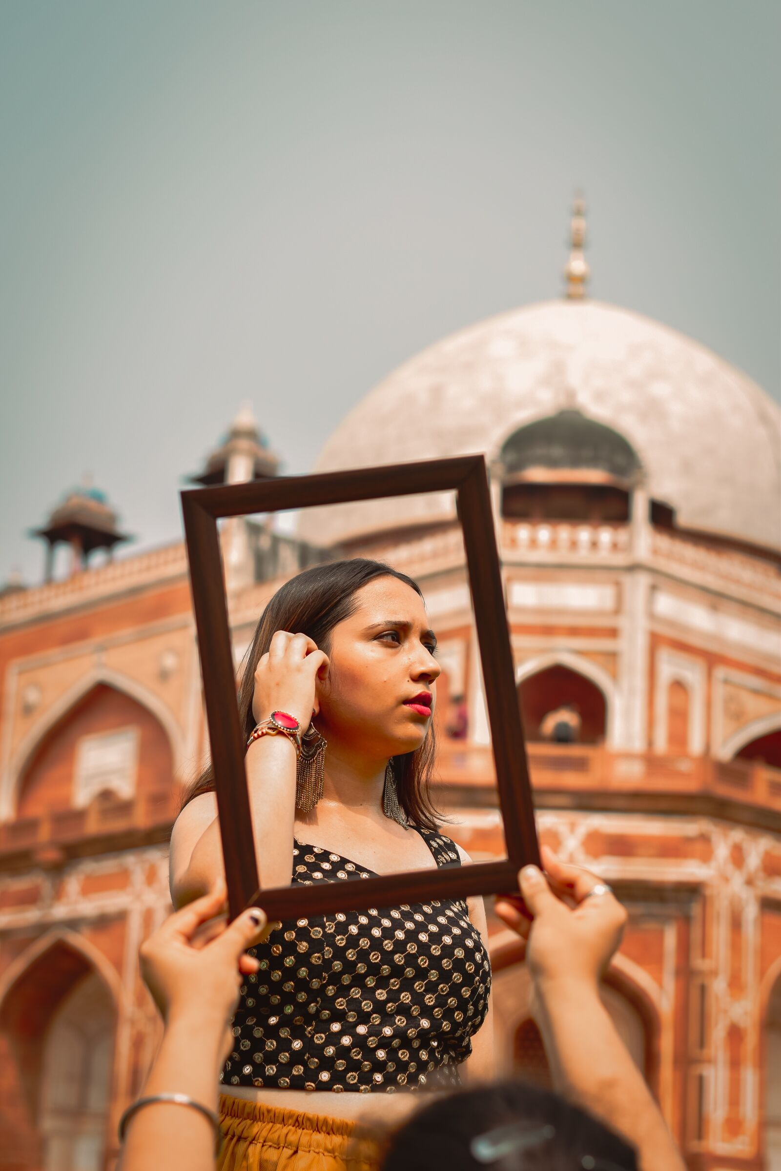 Nikon D5600 sample photo. Portrait, frame, ethnic beauty photography