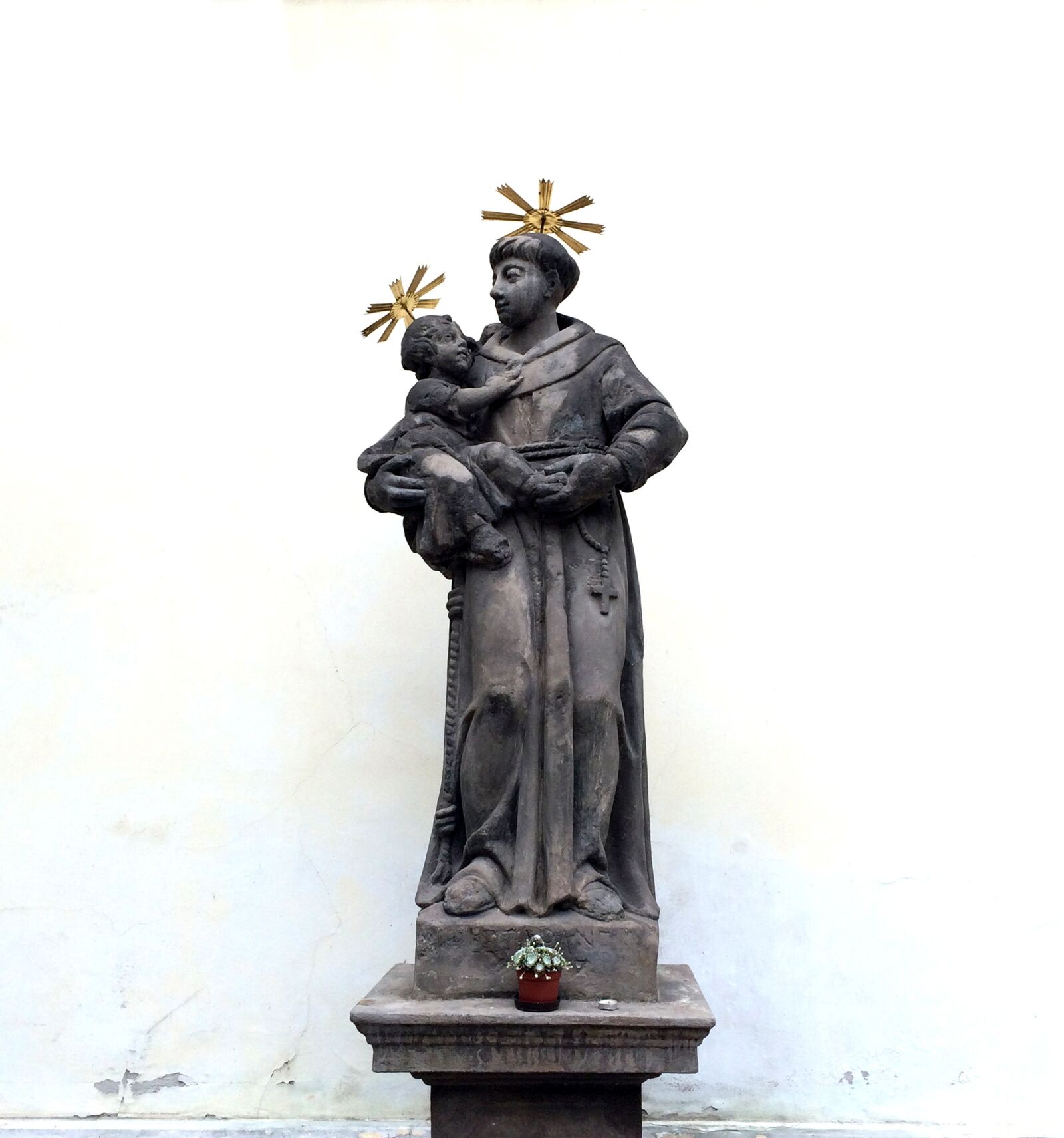 Apple iPhone 5s sample photo. Holy, prague, statue photography