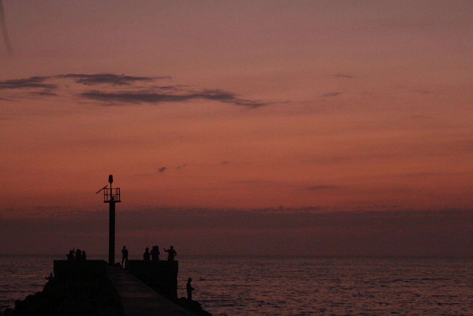 Canon EOS 700D (EOS Rebel T5i / EOS Kiss X7i) sample photo. Sunset, beach, sea photography