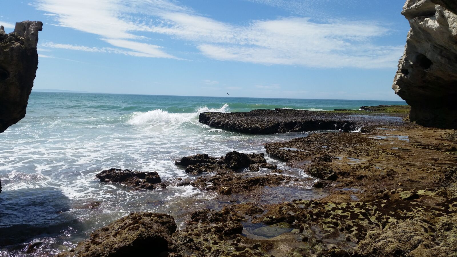 Samsung Galaxy S5 sample photo. Coast, ocean, rocks, sea photography