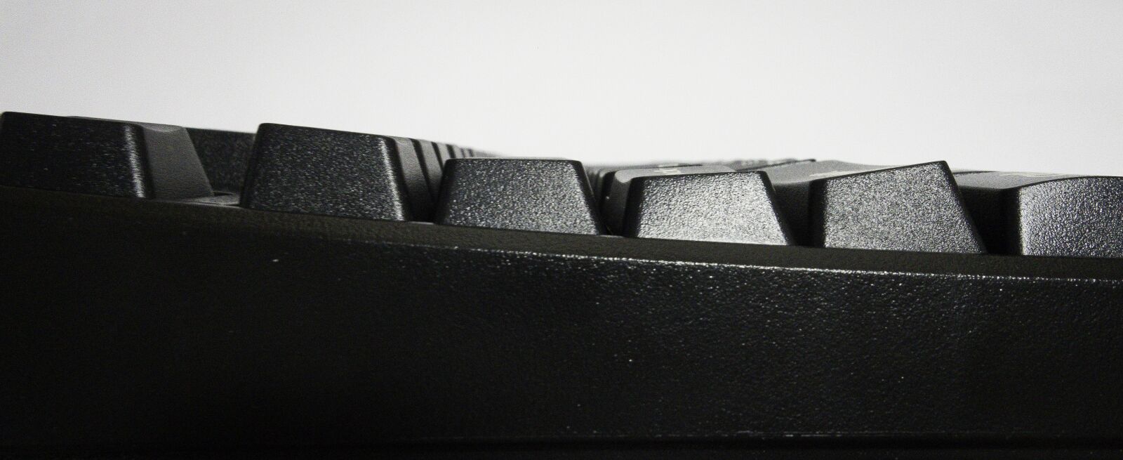 Sony Cyber-shot DSC-RX100 II sample photo. Angle, black, keyboard photography