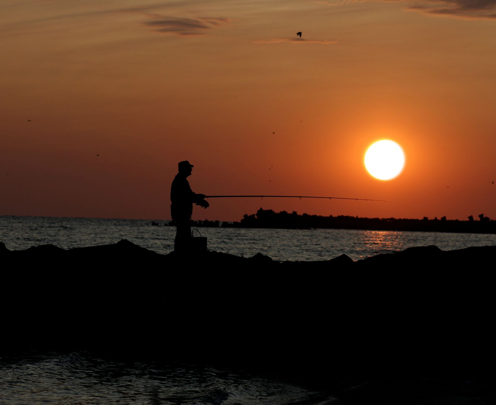 Canon EOS 700D (EOS Rebel T5i / EOS Kiss X7i) + Canon EF 85mm F1.8 USM sample photo. Sunrise, great, water photography