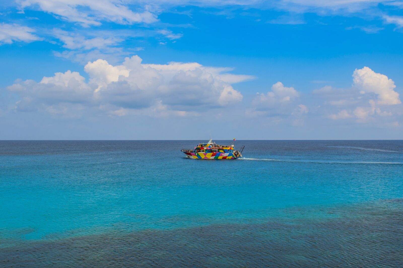 Nikon D3300 sample photo. Sea, horizon, boat photography