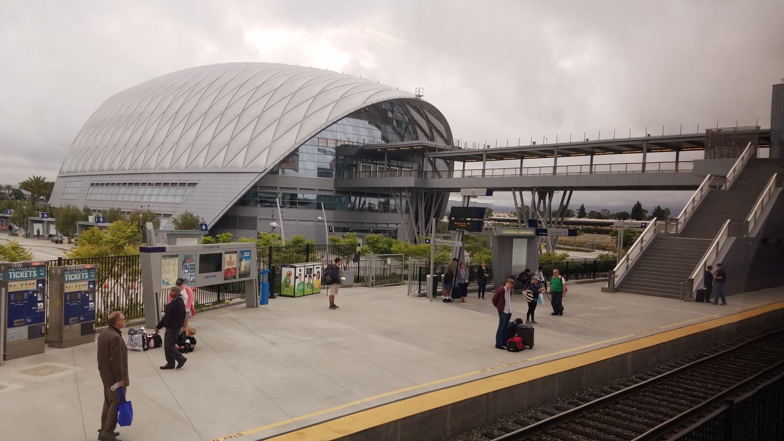Samsung Galaxy S7 Edge sample photo. Anaheim, train, station photography